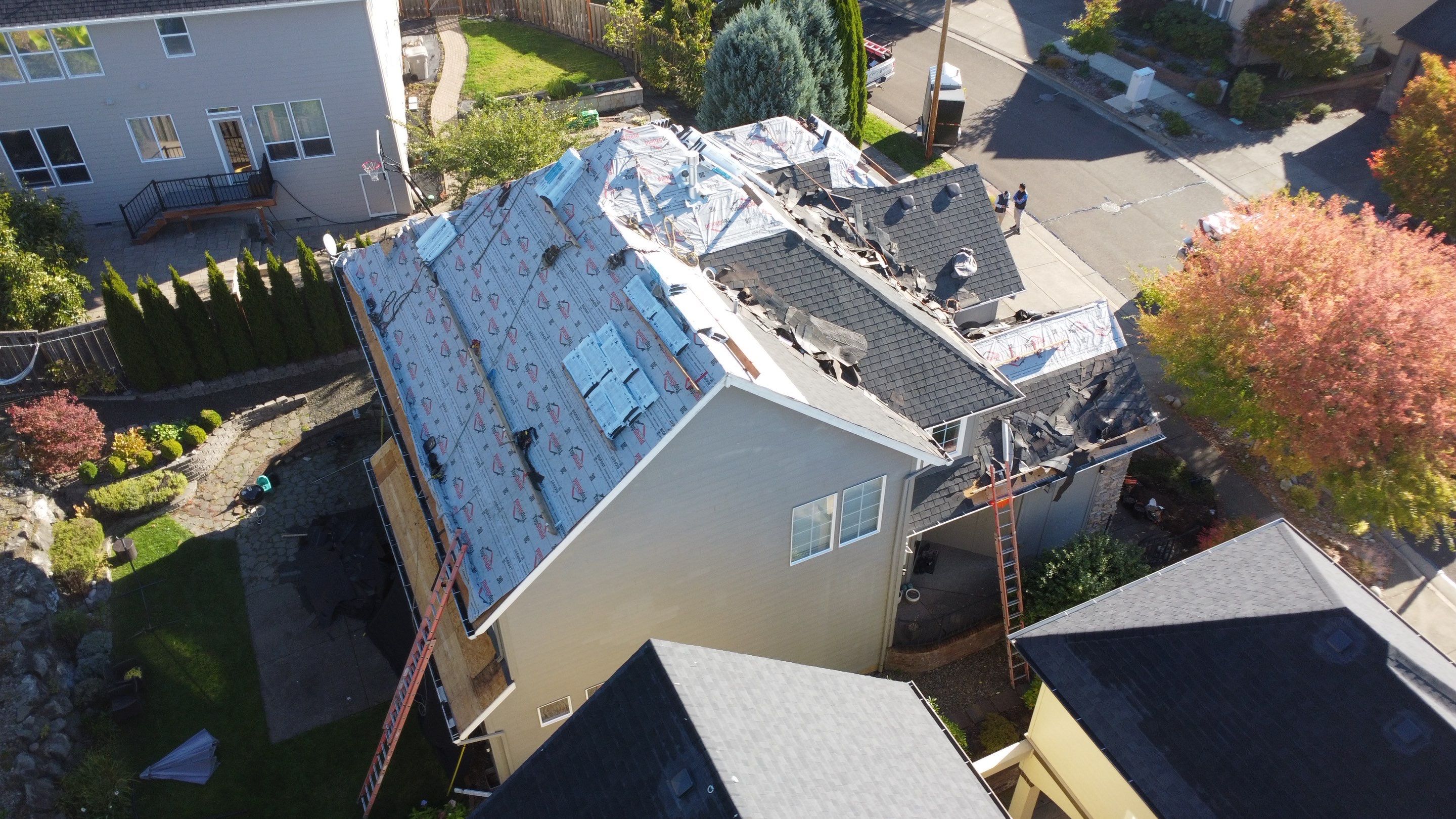 IKO Dynasty Granite Black by Orezona Building & Roofing Company, Inc.