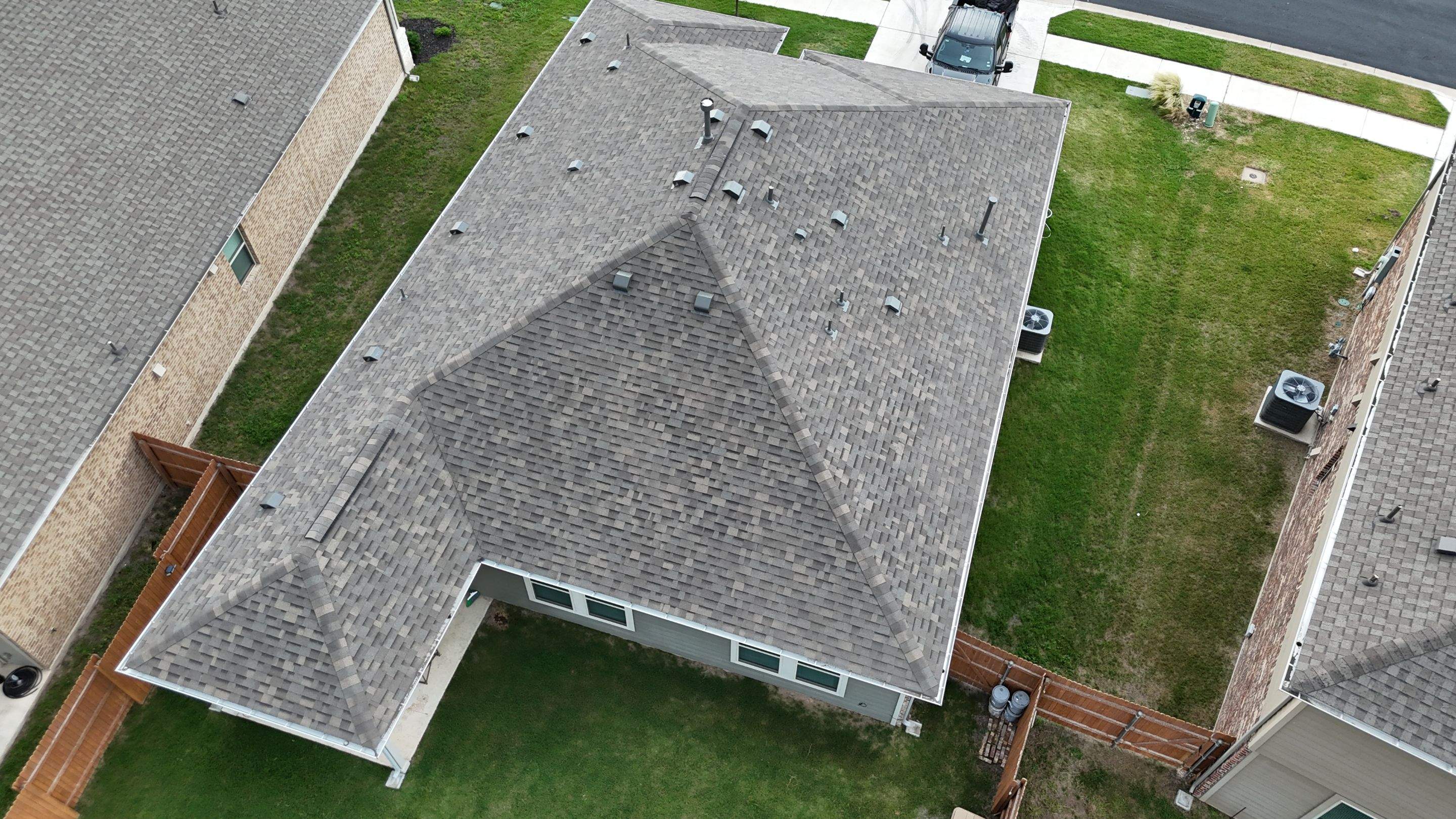 Weathered Wood - Malarkey Vista by RoofsOnly.com