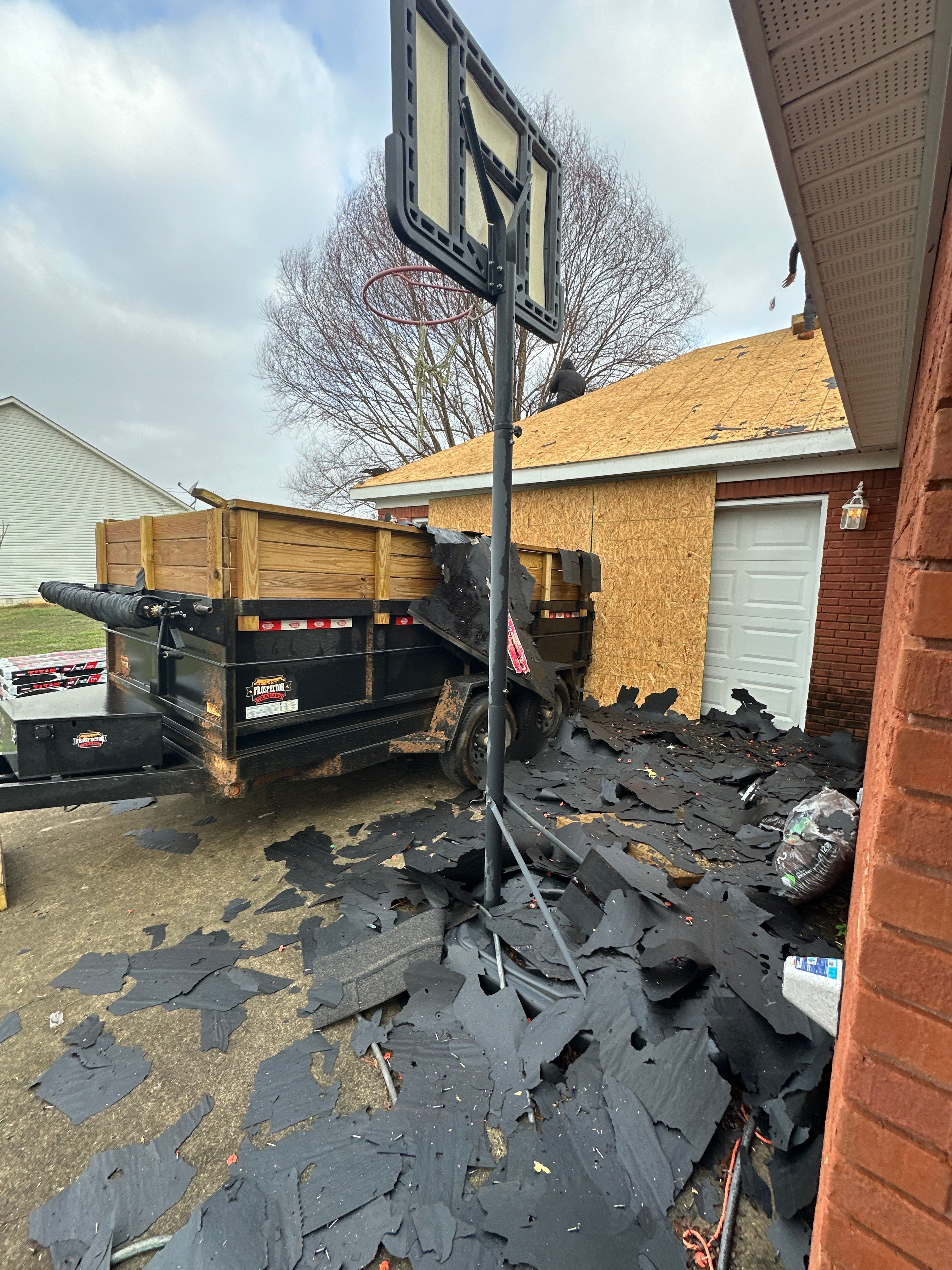 Rustic Black Titan  - Clements by BayCo Roofing