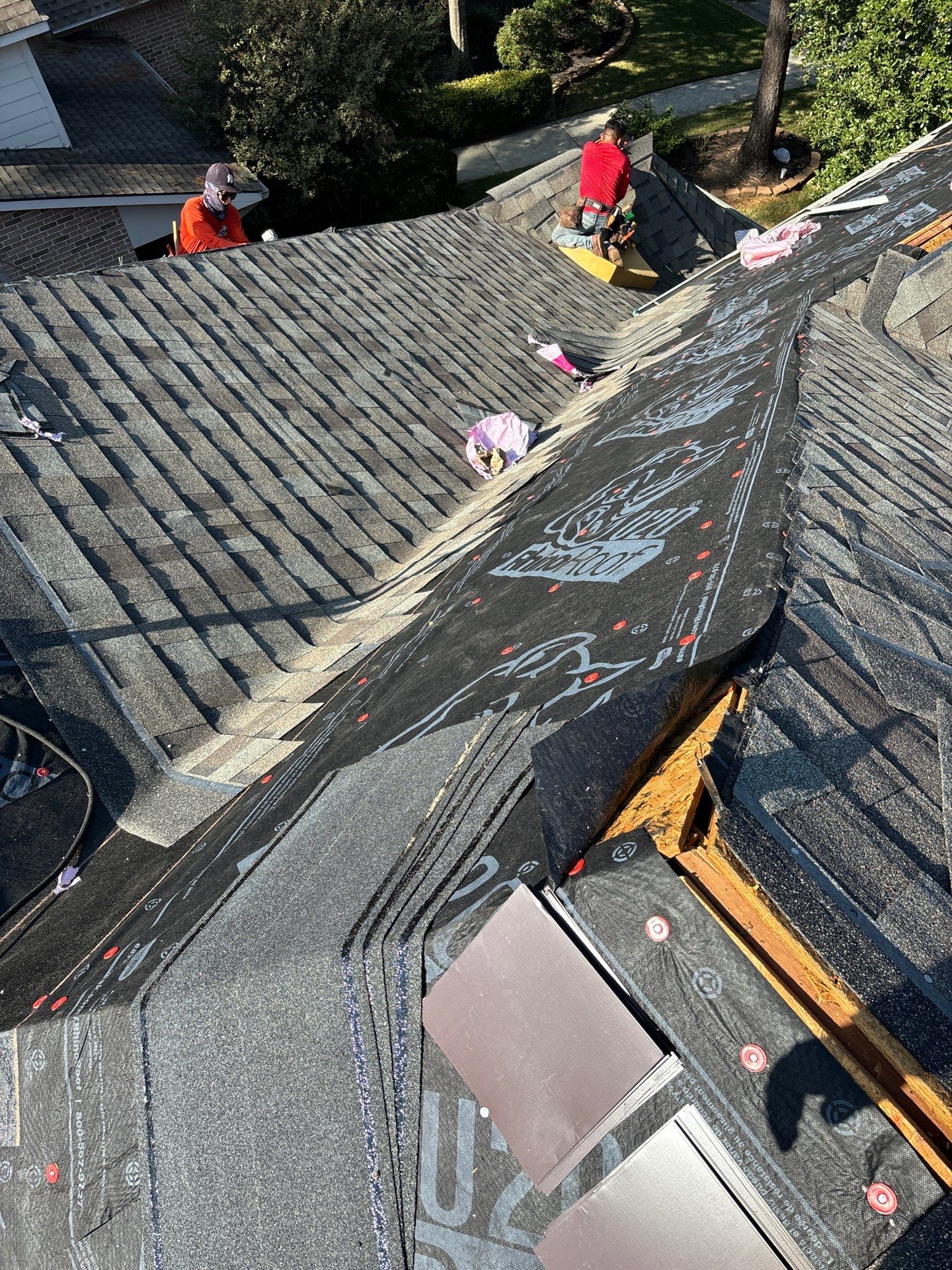 Residential Roofing Installation using Owen's Corning Duration (Lifetime) Shingles by Roof Repair Company