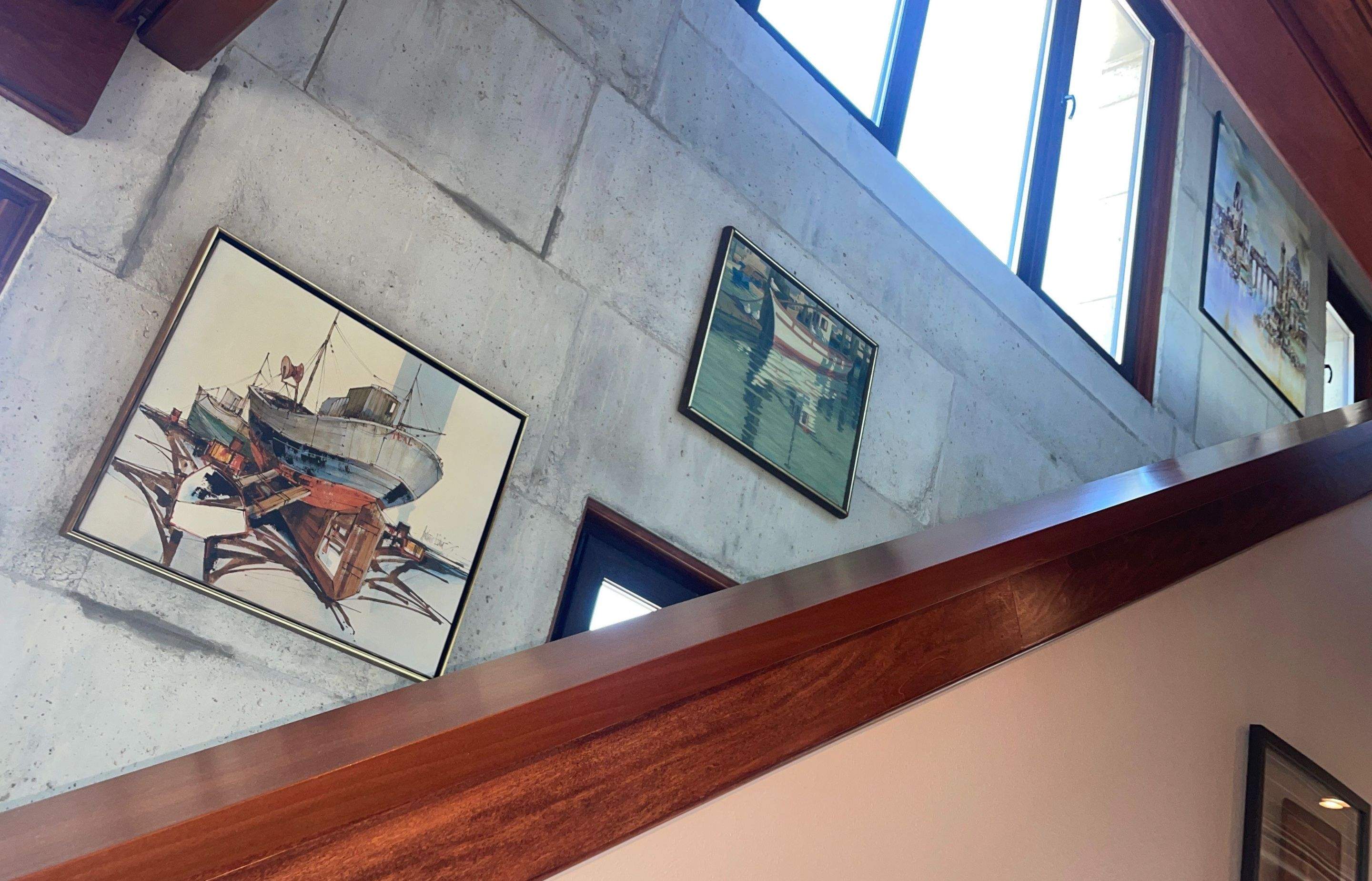 Art & Mirror Hanging Projects by Hangman Mounting & Installation 