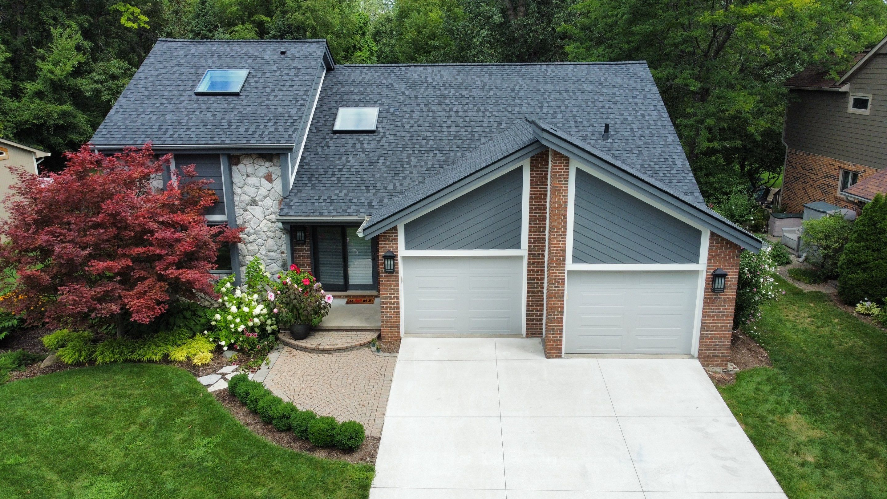 Roof & Siding Replacment using Certainteed Landmark Pro & James Hardie Siding by Bloomfield Construction & Restoration