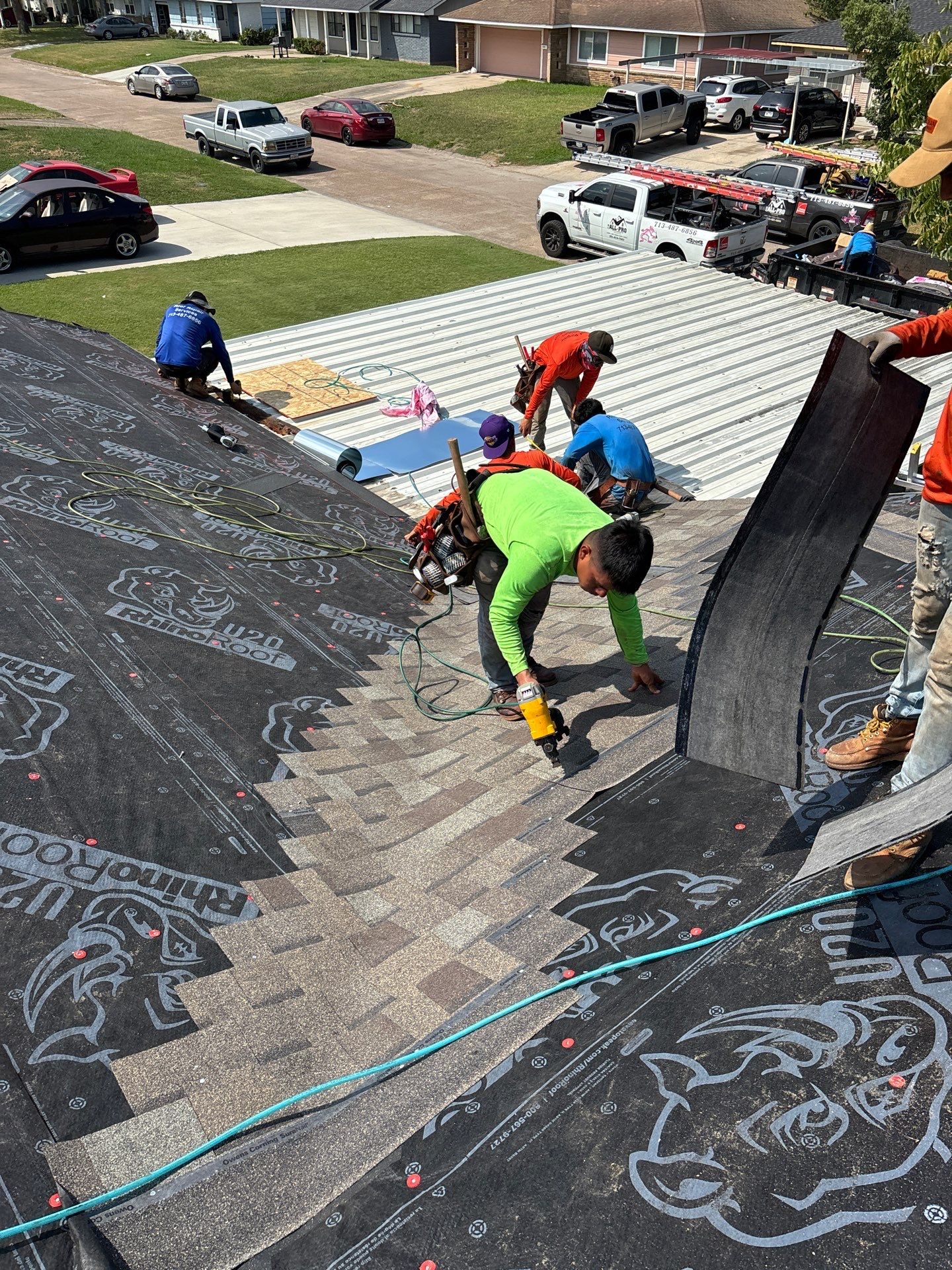 Residential Roofing Installation using Owen's Corning Duration (Lifetime) Shingles by Roof Repair Company