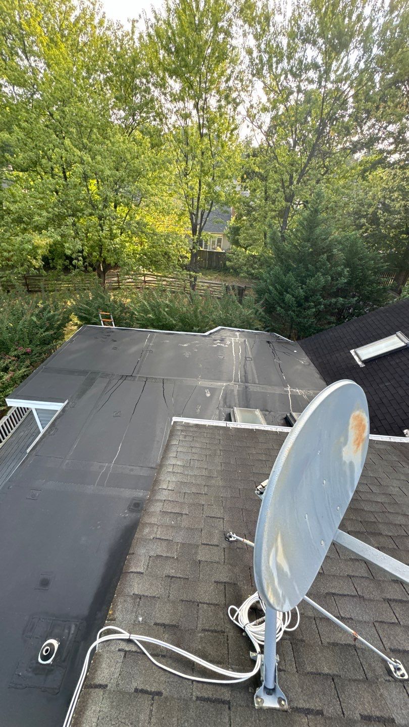 Alexandria: Residential Flat Roof Replacement with MuleHide TPO by RM Banning, Inc.