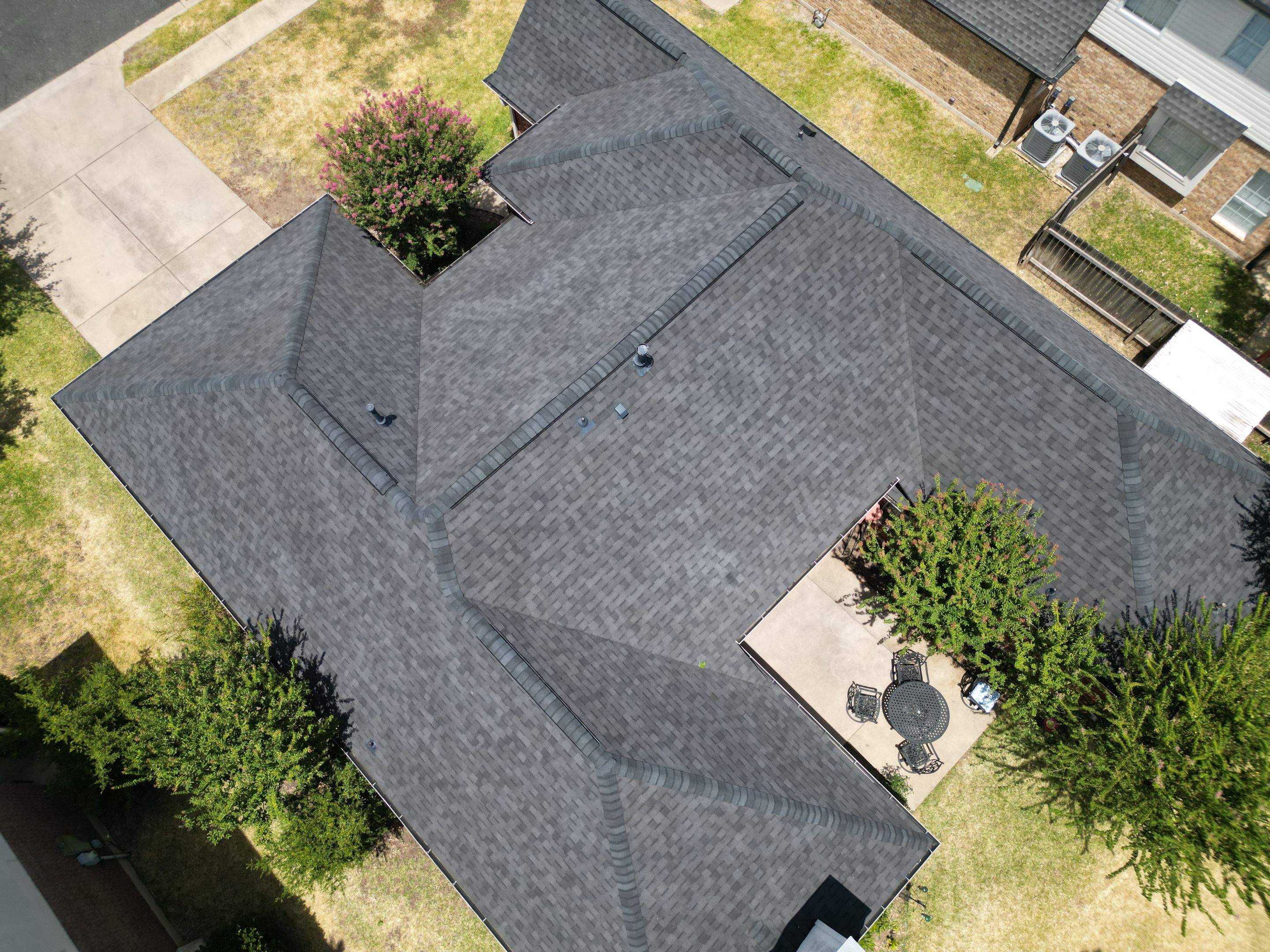 Moire Black - CertainTeed Landmark by RoofsOnly.com