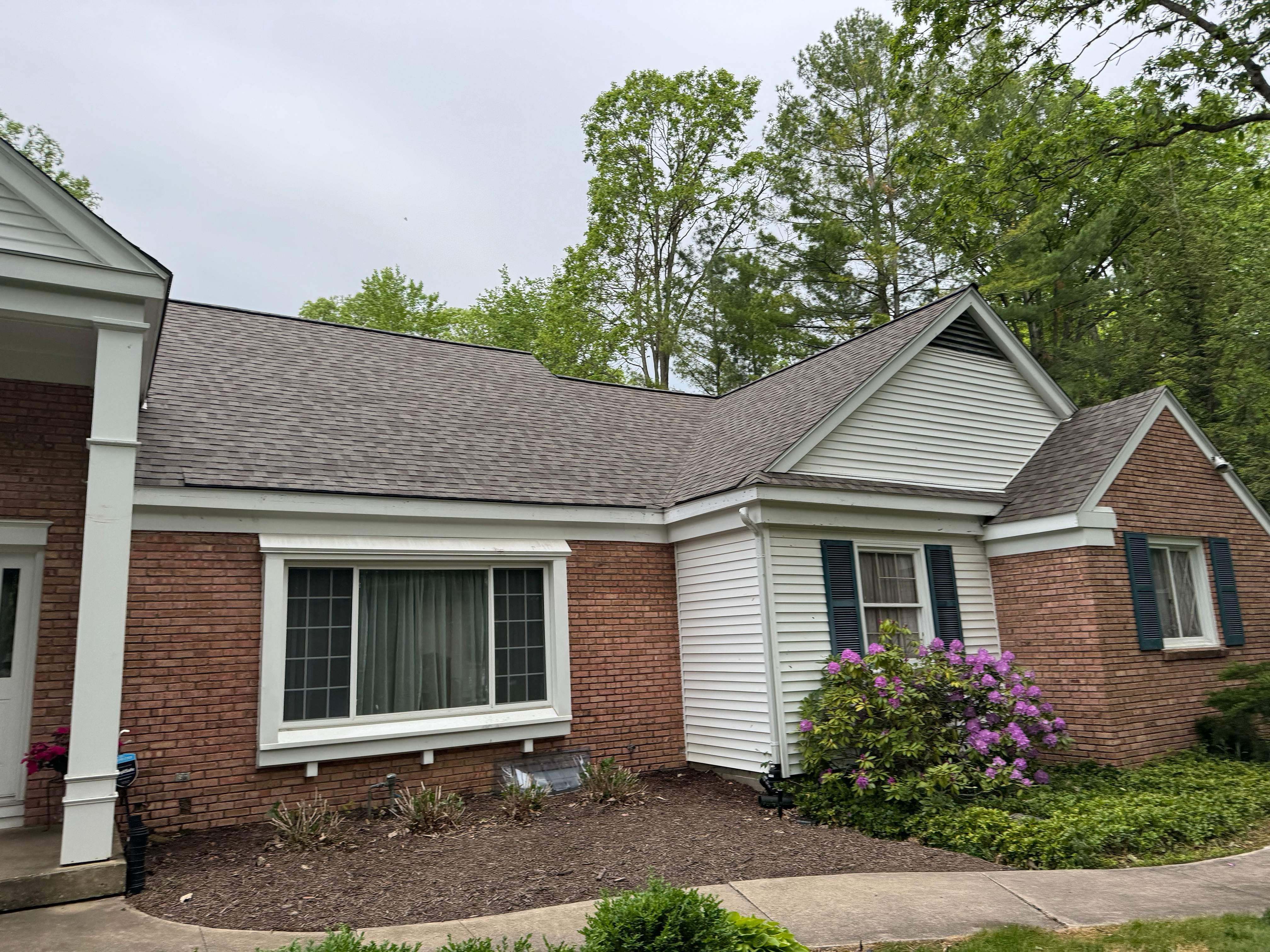 Residential Roofing Installation using Certainteed Landmark ClimateFlex by GRACCO