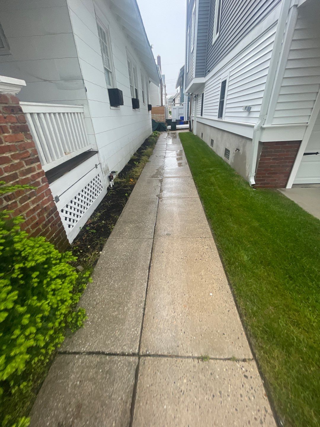 Building Wash, Decks, Railings & concrete by SJ Exterior