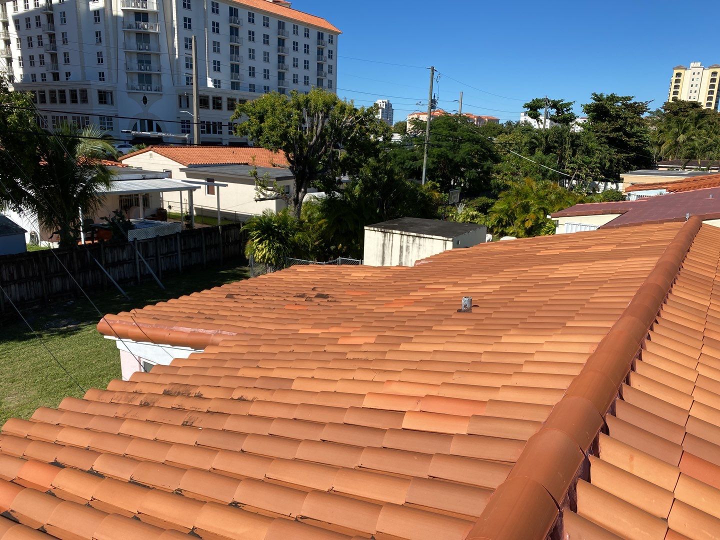 Metal Roof - Galvalume Ash Gray by Istueta Roofing