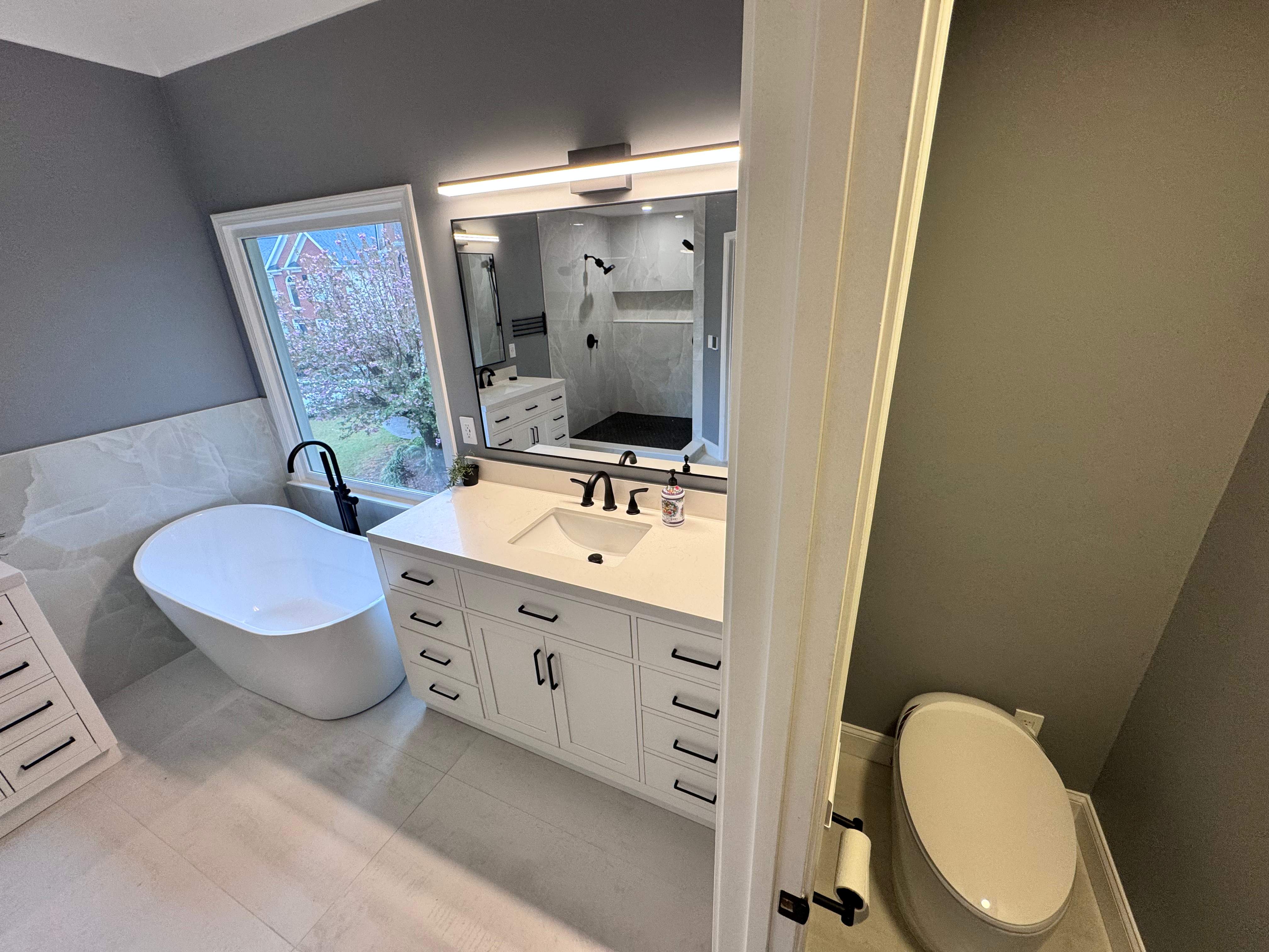Master bathroom renovation by Prudencio