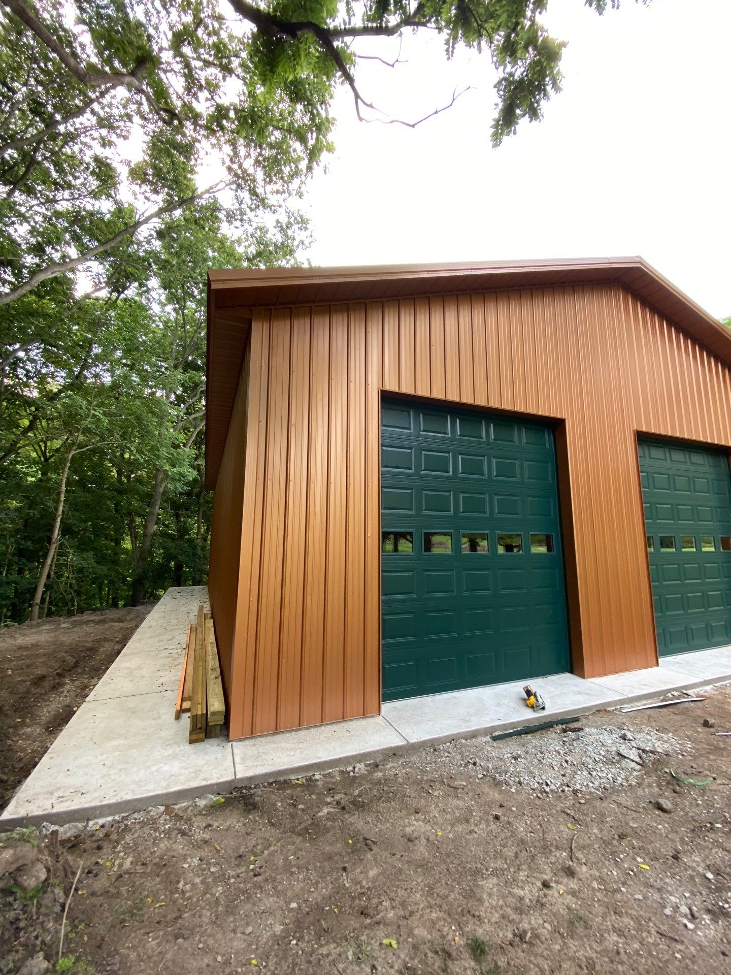 40'x50'x16' Pole Barn Project by The Barn Builders