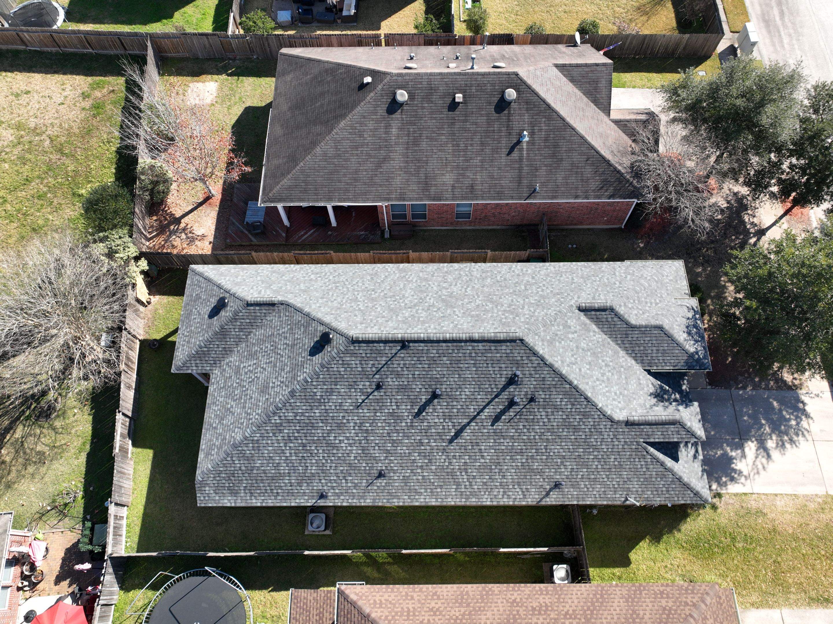 SureStart PLUS 4-STAR Warranty Fully covers materials, labor, tear-off and disposal expenses in years 1-50. by Roof Concepts Construction