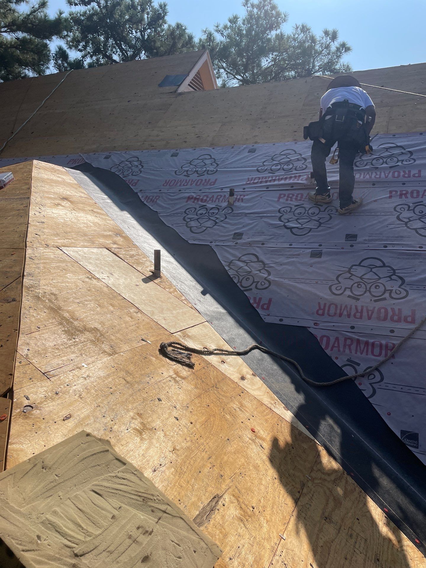 Roof Installation Houston by Roof Repair Company