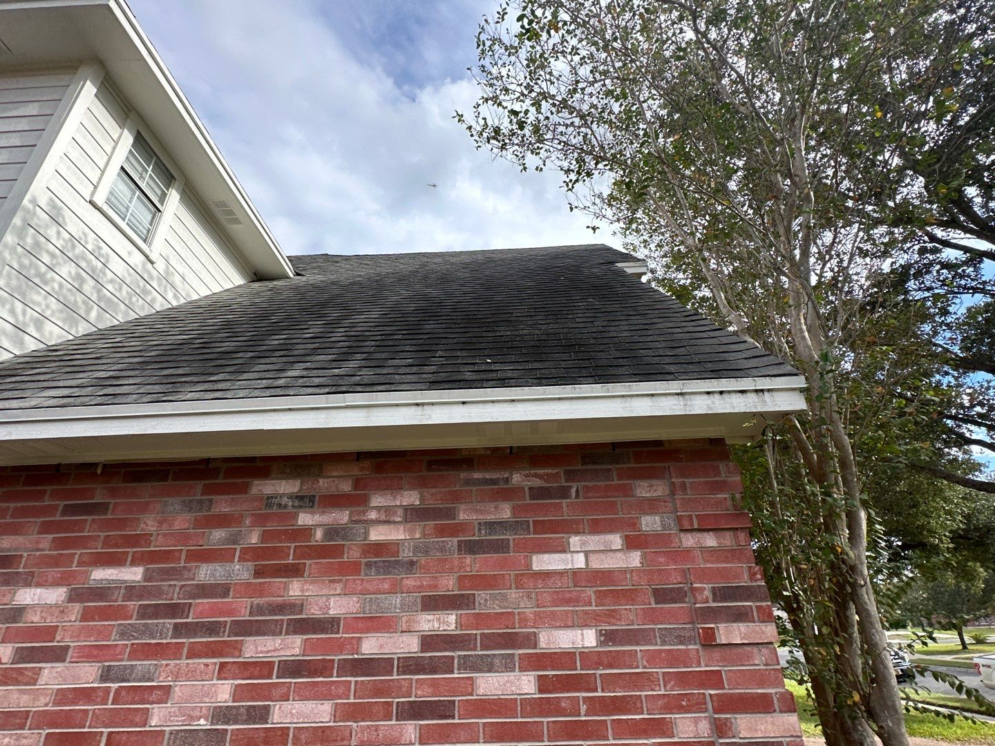 Residential Roofing Installation using Certainteed Landmark Moire Black by Galvan Roofing and Construction