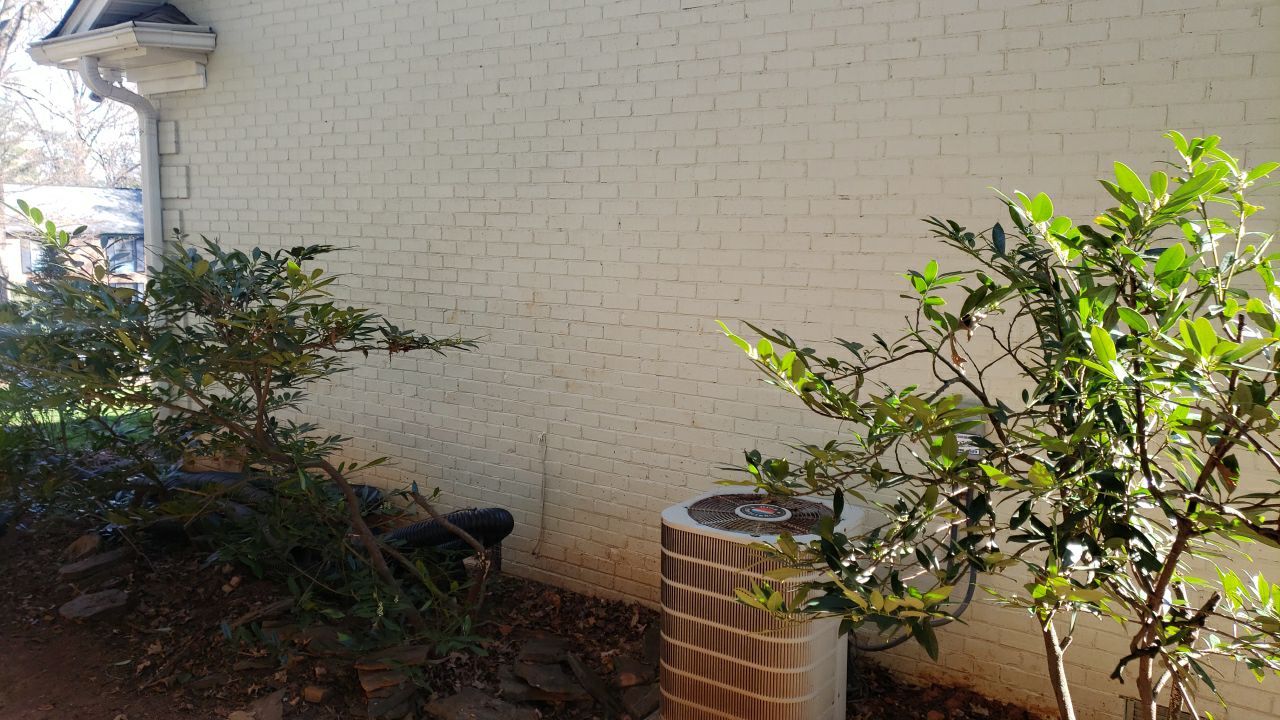 House Wash using cleaner by Power Wash Masters LLC