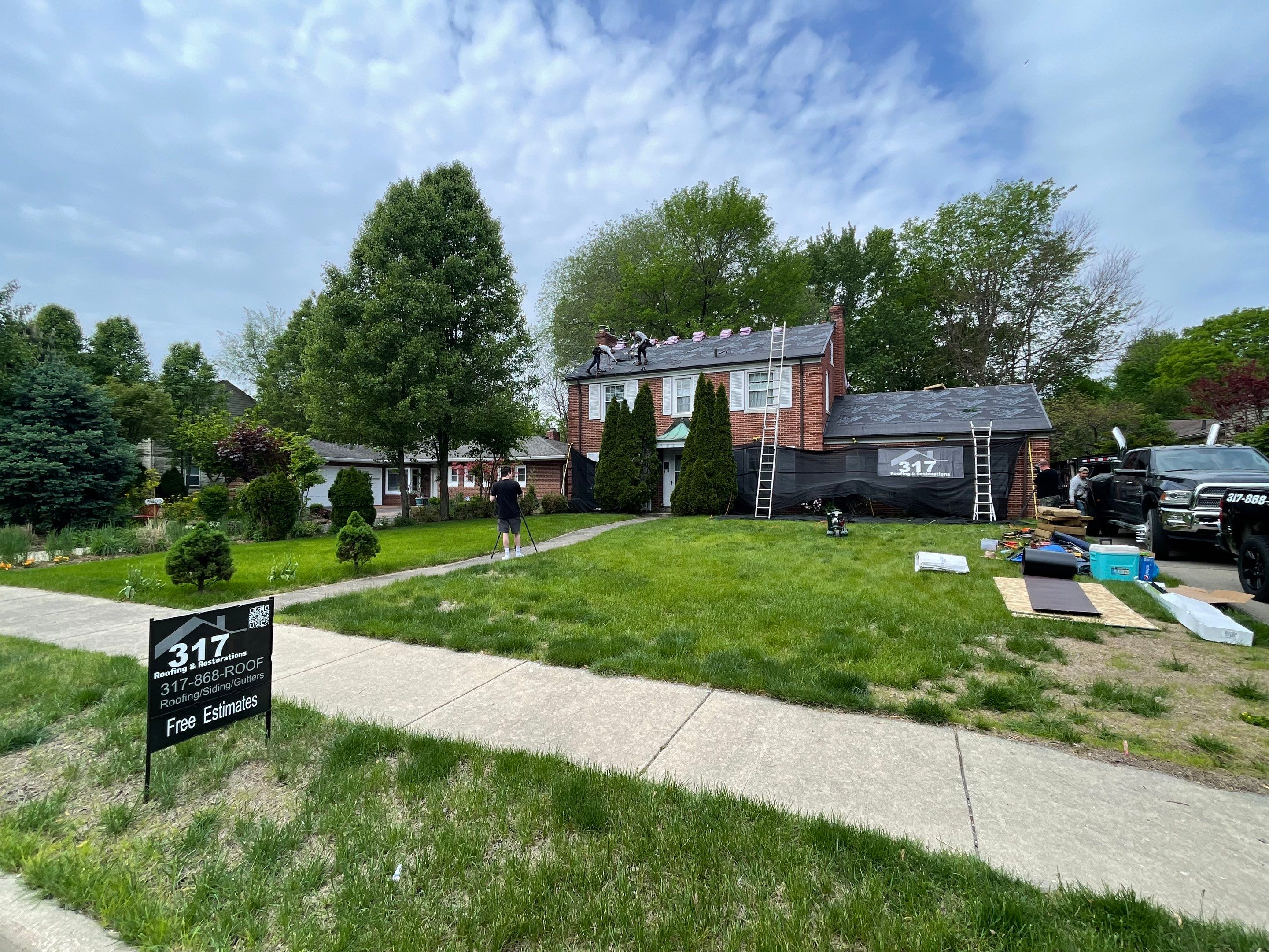 Oakridge Onyx Black and Black Gutters by 317 Roofing & Restorations