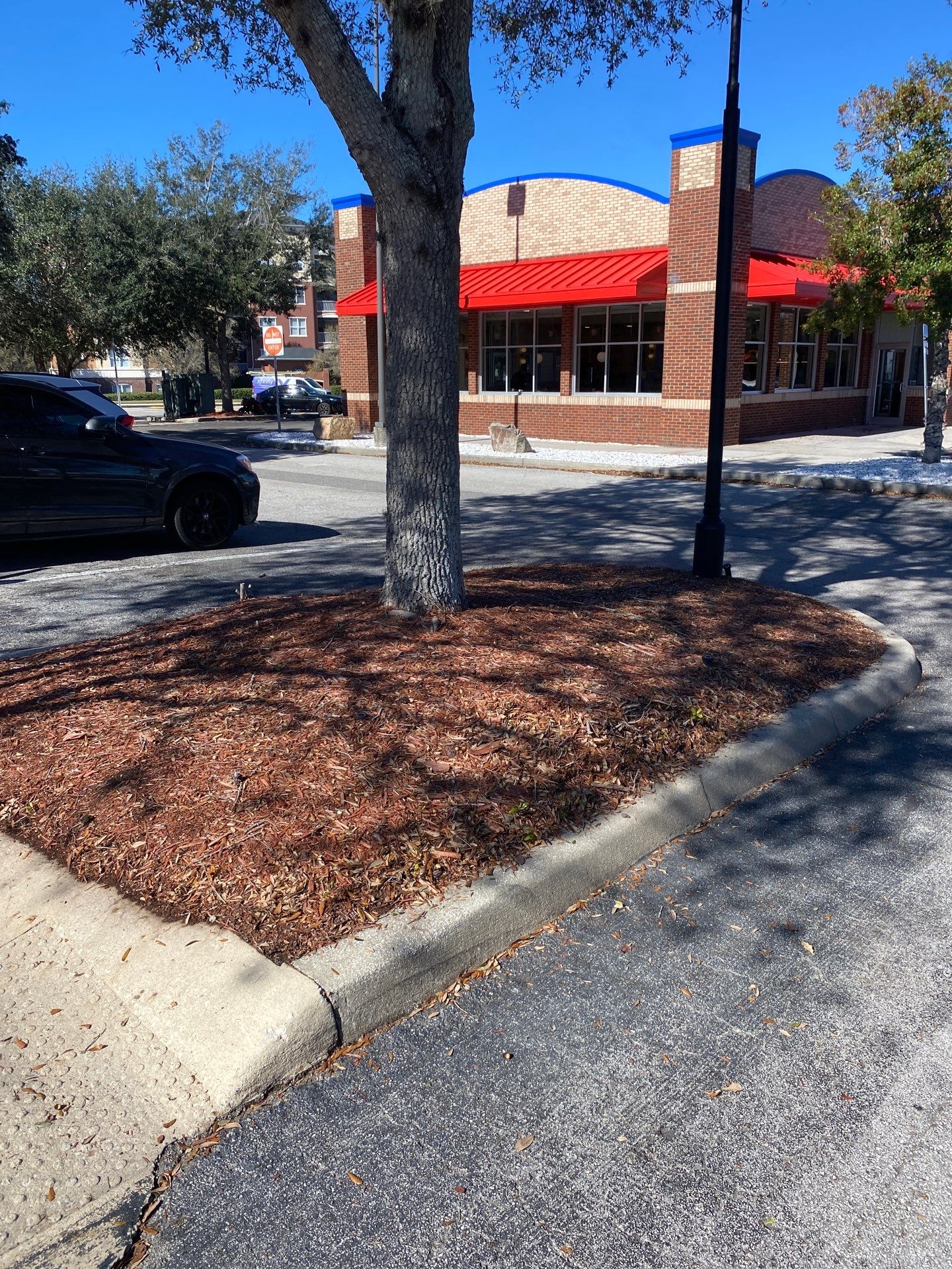 Larry’s Giant Subs | Rock & Mulch by ProGreen Services