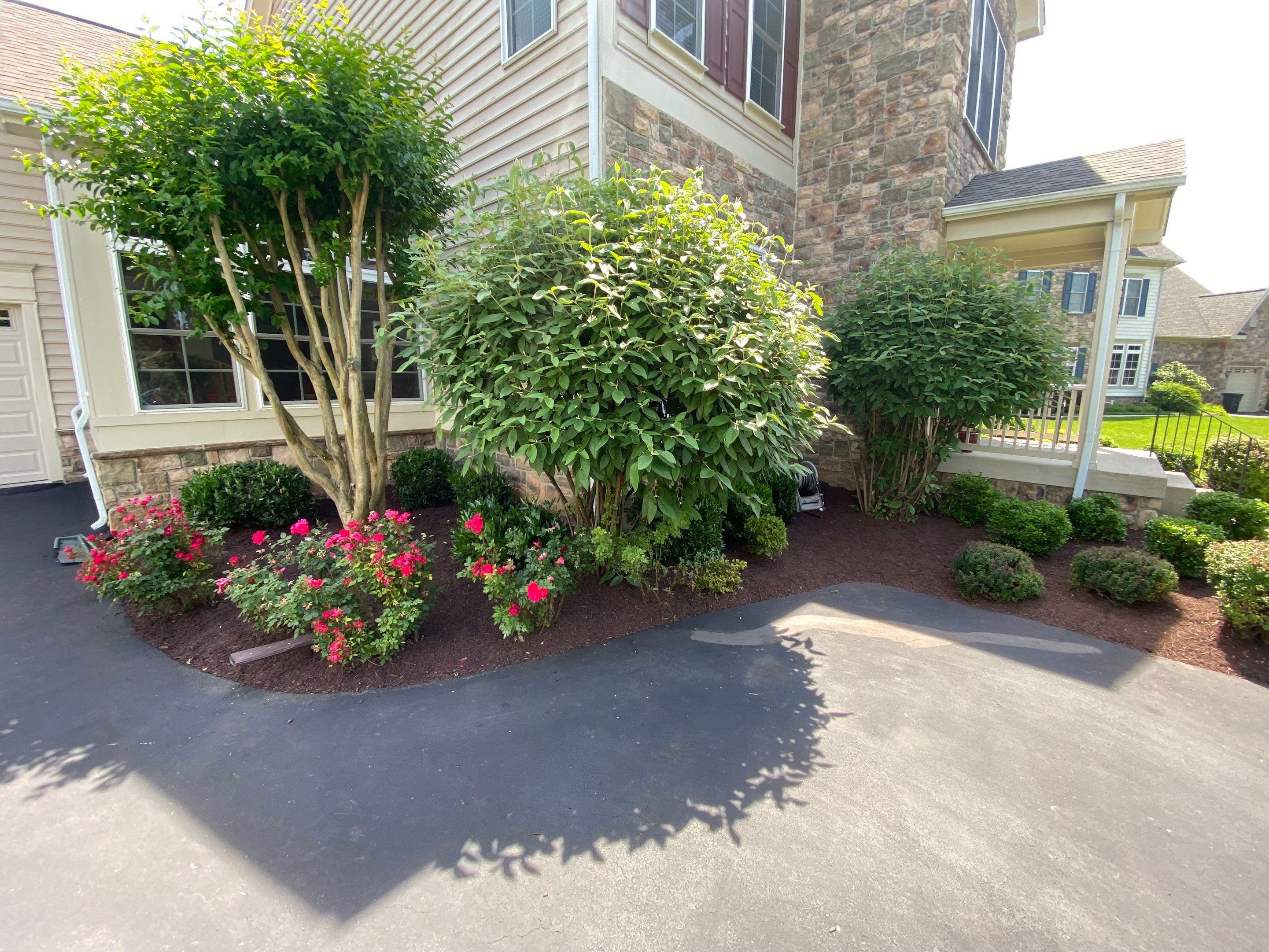Landscape Cleanup & Mulch  by The Smet Companies, LLC