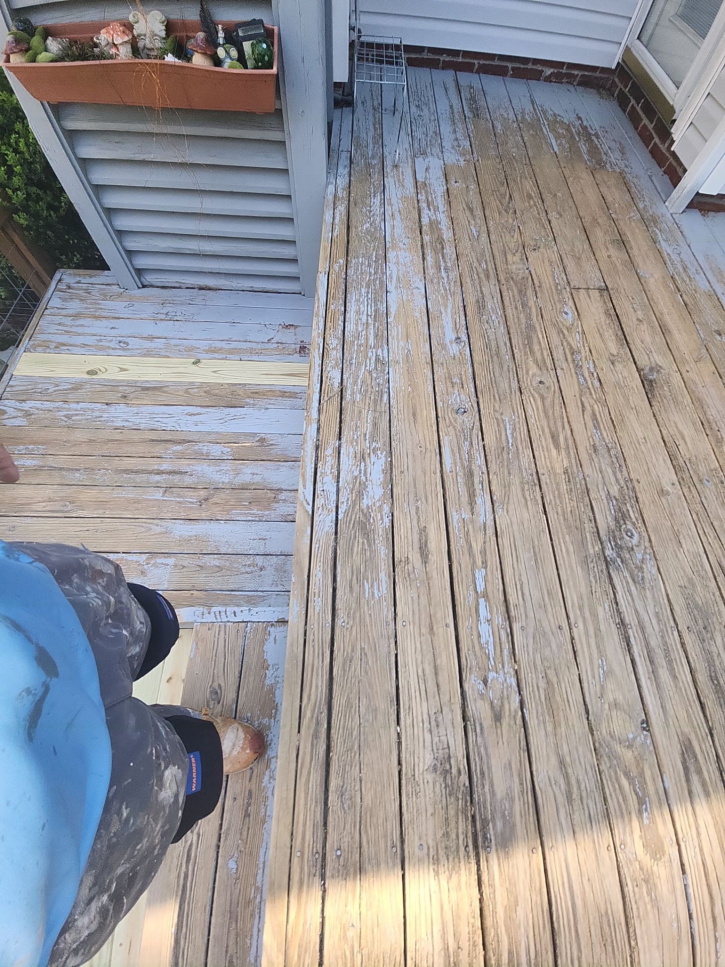 Deck using AcryFin by DuraSeal