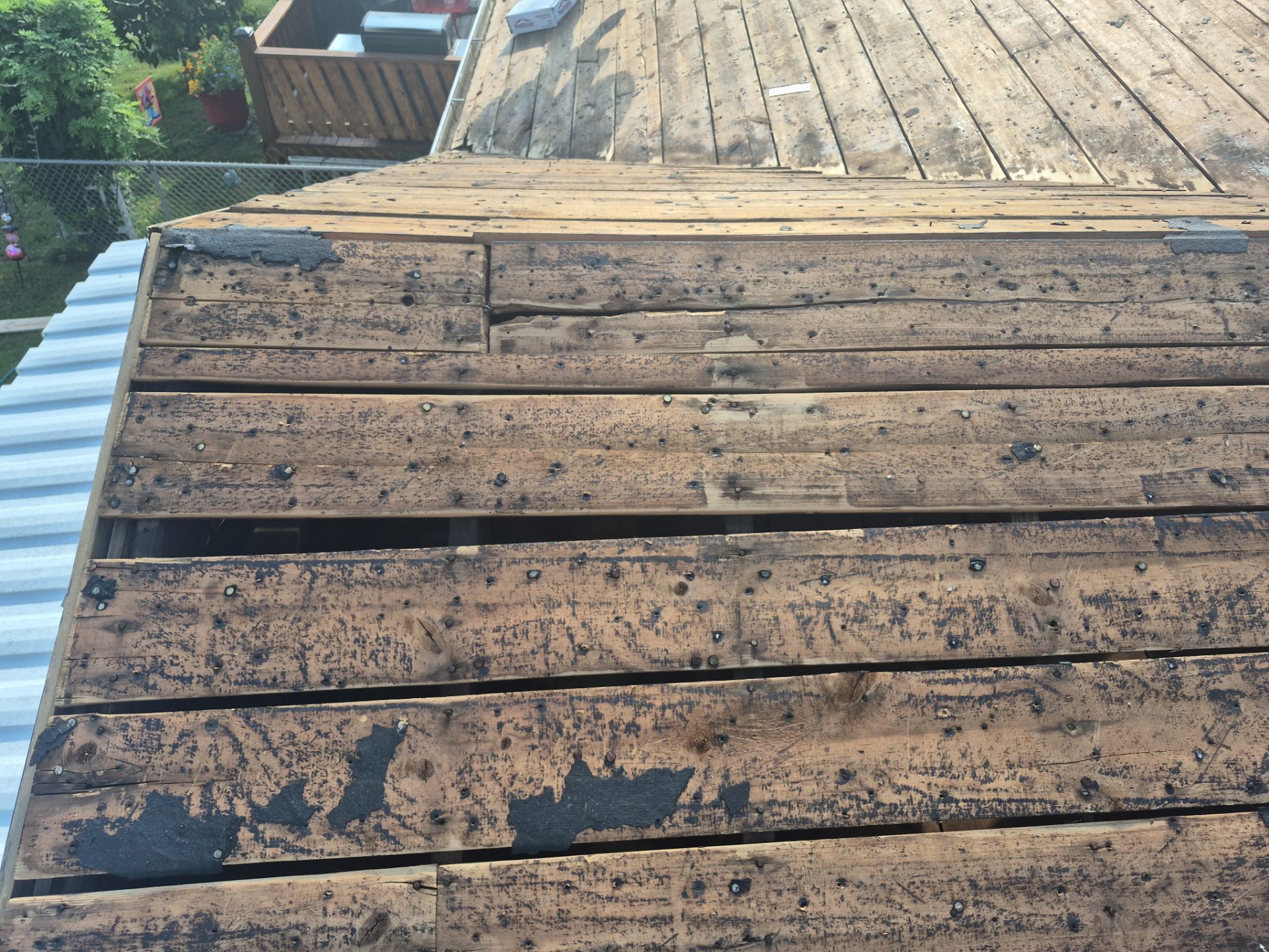 Charleston WV Lifetime Metal Roof Installation – Durable, Energy-Efficient Roofing System by Mr. Roofer