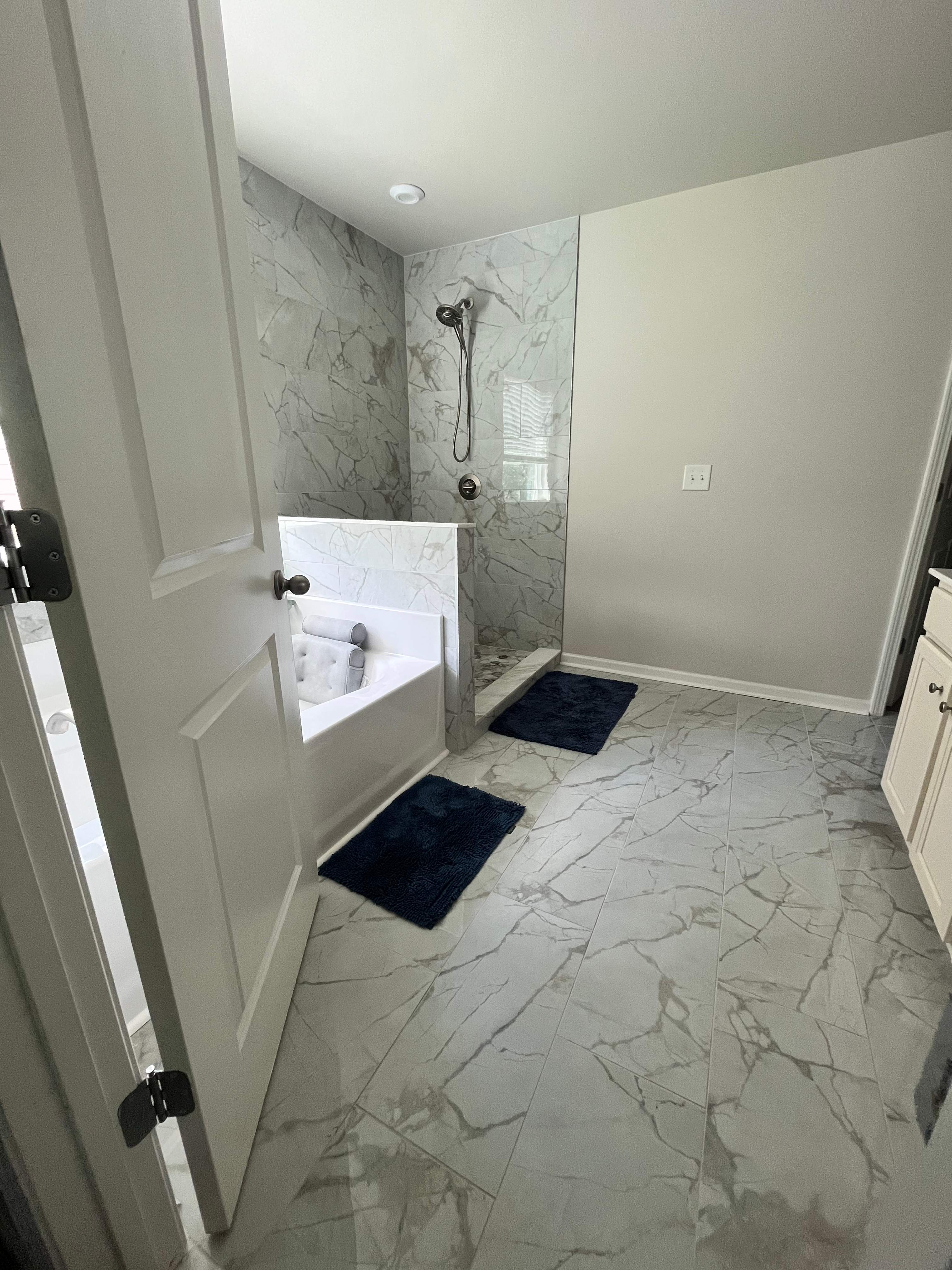 Master bathroom renovation by Prudencio