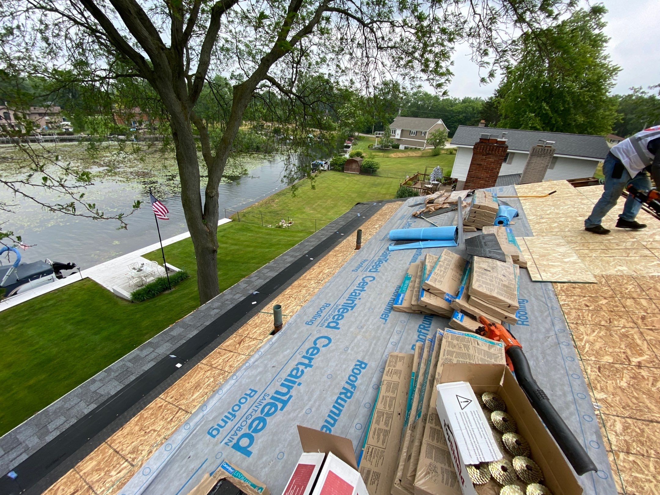 Roof Replacement using CertainTeed Landmark by 180 Contractors