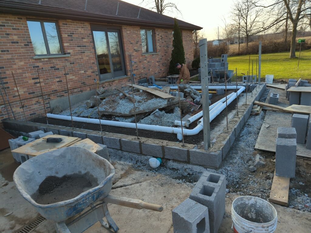 Outdoor Living Addition and Concrete by Ivy Lea Construction