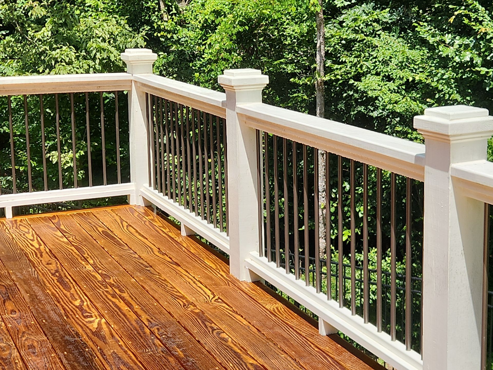 Wood Deck using Wood Sealant by DuraSeal