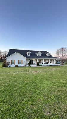 Residential Roofing Installation using GAF Timberline HDZ Charcoal