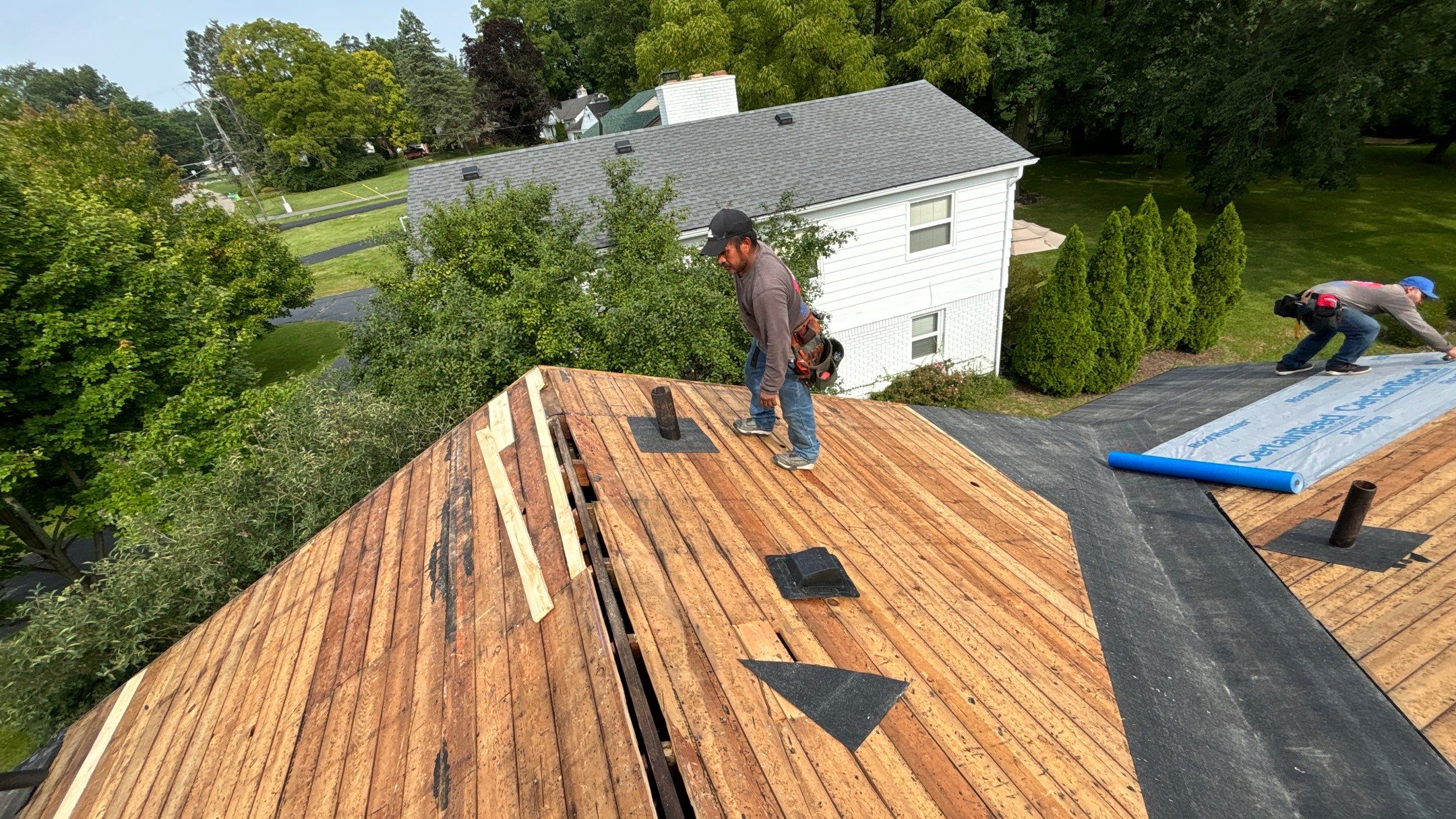 Roof Replacement using CertainTeed Landmark by 180 Contractors
