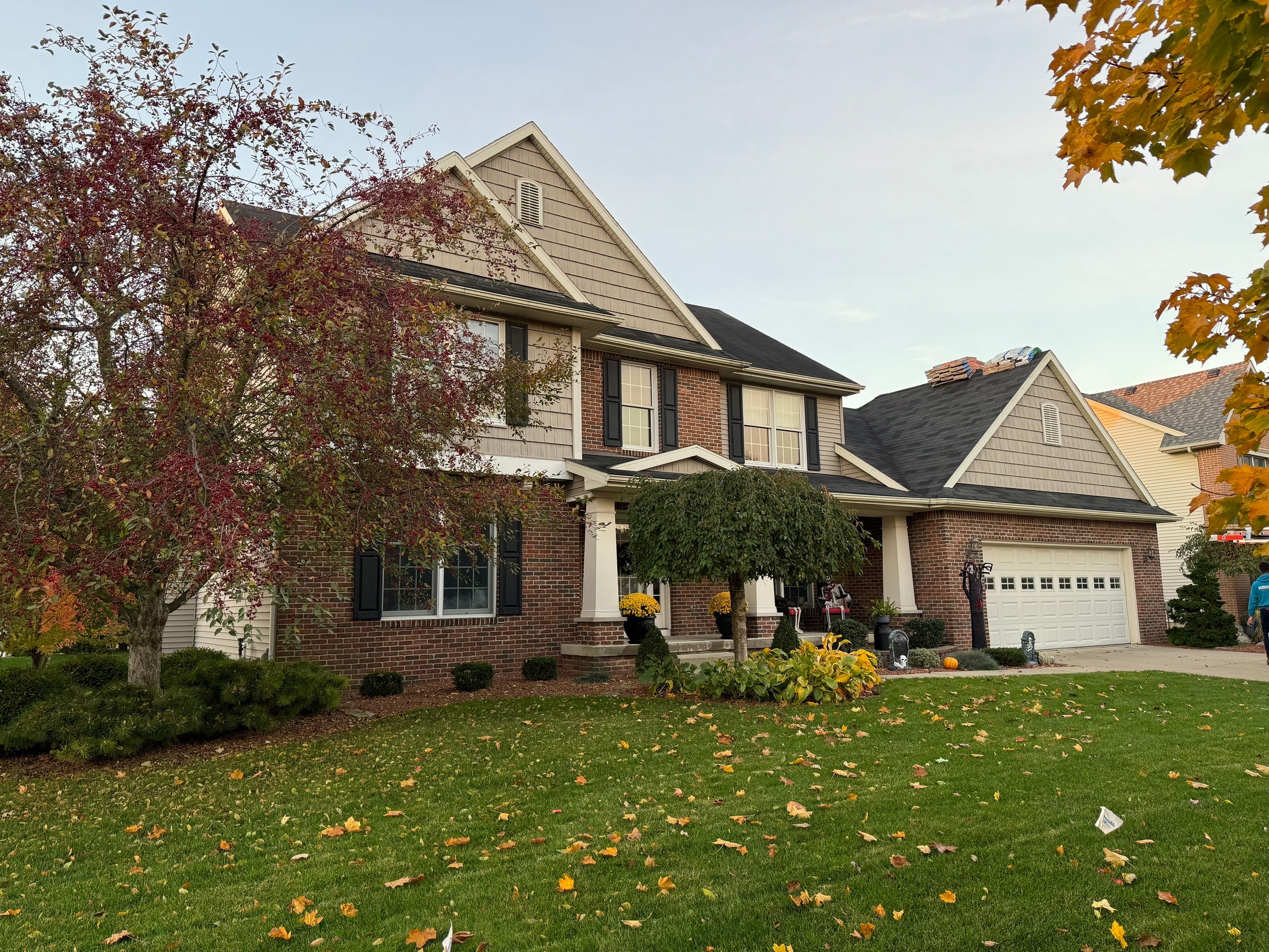 Residential Roofing Installation using Certainteed Landmark ClimateFlex by GRACCO
