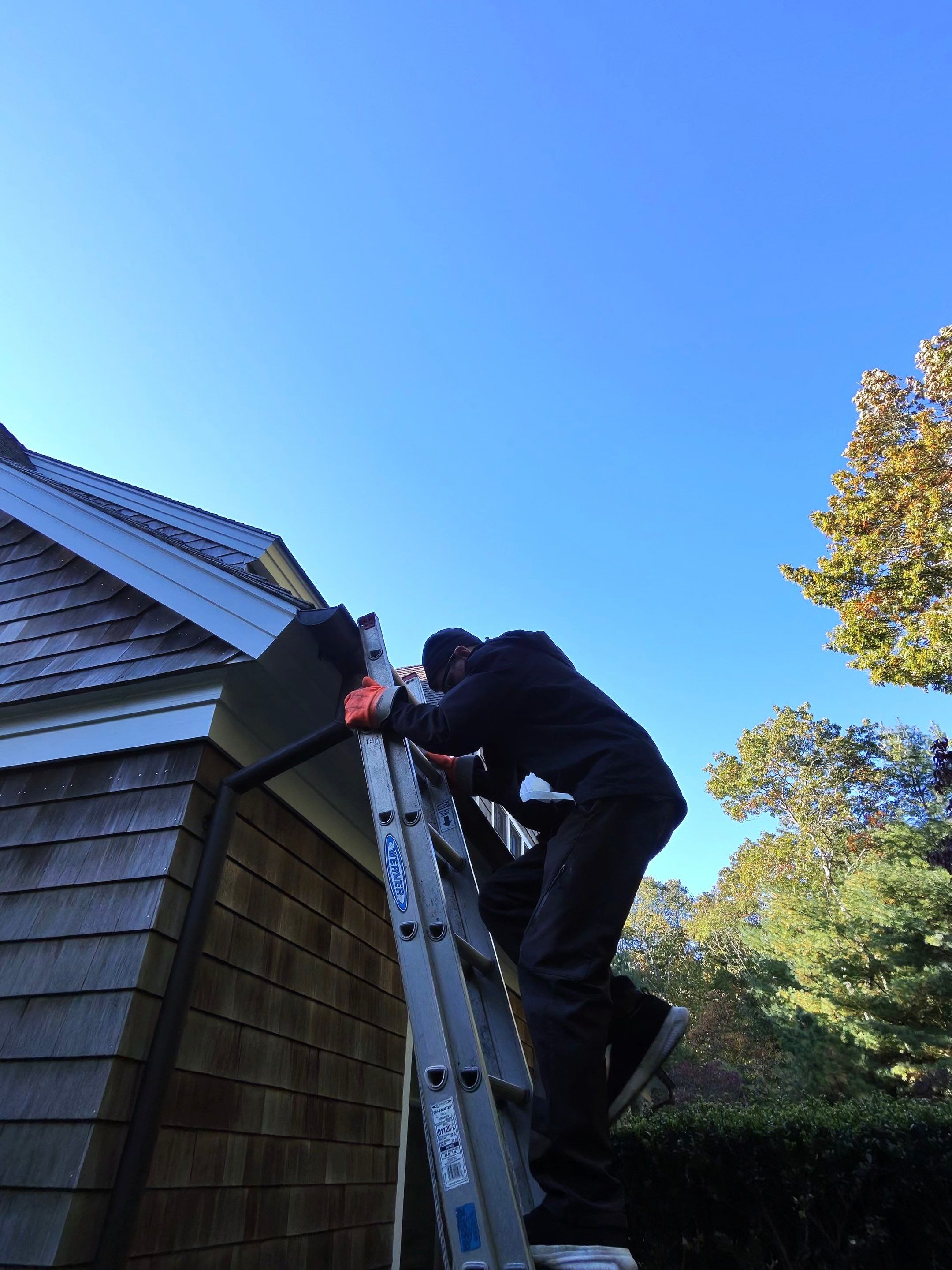 Hamptons Estate Gutter Cleaning by Above All Gutters 