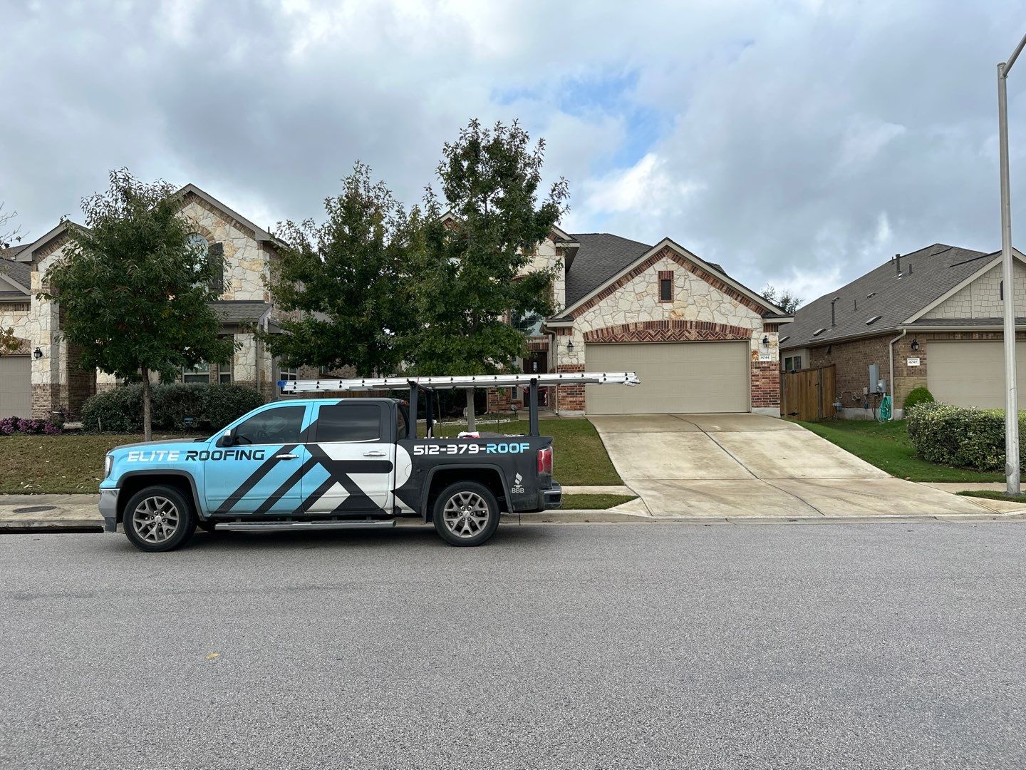 GAF HDZ - Weathered Wood by Elite Roofing LLC