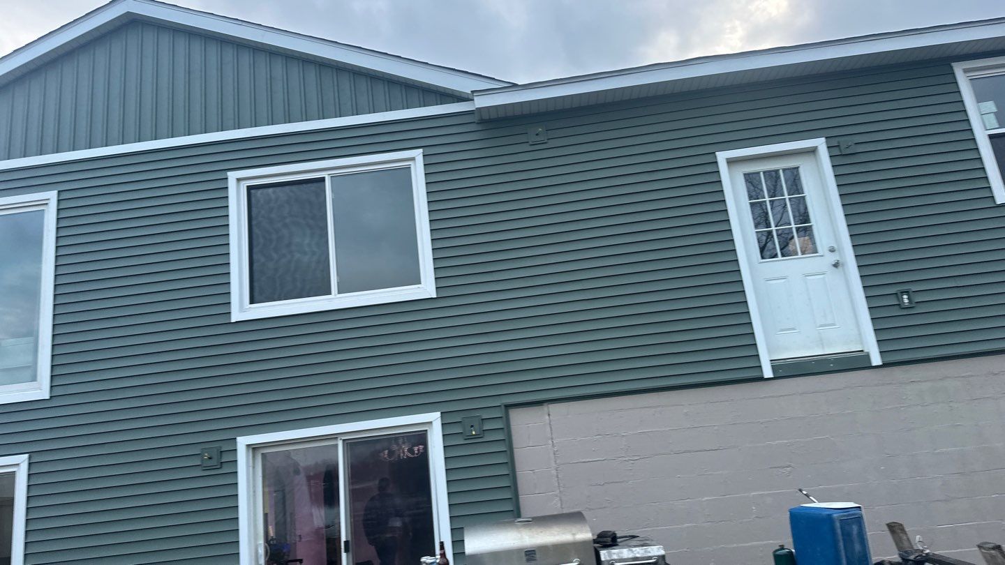 Siding Replacement using CertainTeed Restoration Classis D4 by 180 Contractors