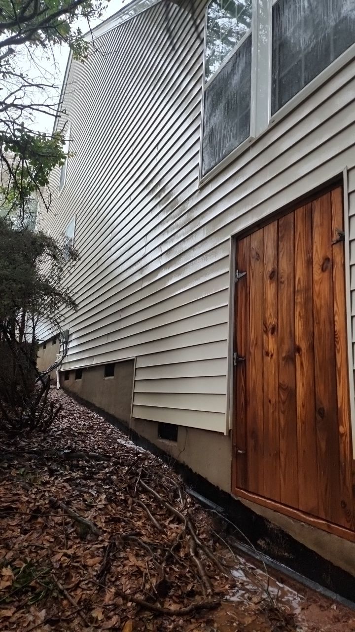 House Wash using cleaner by Power Wash Masters LLC