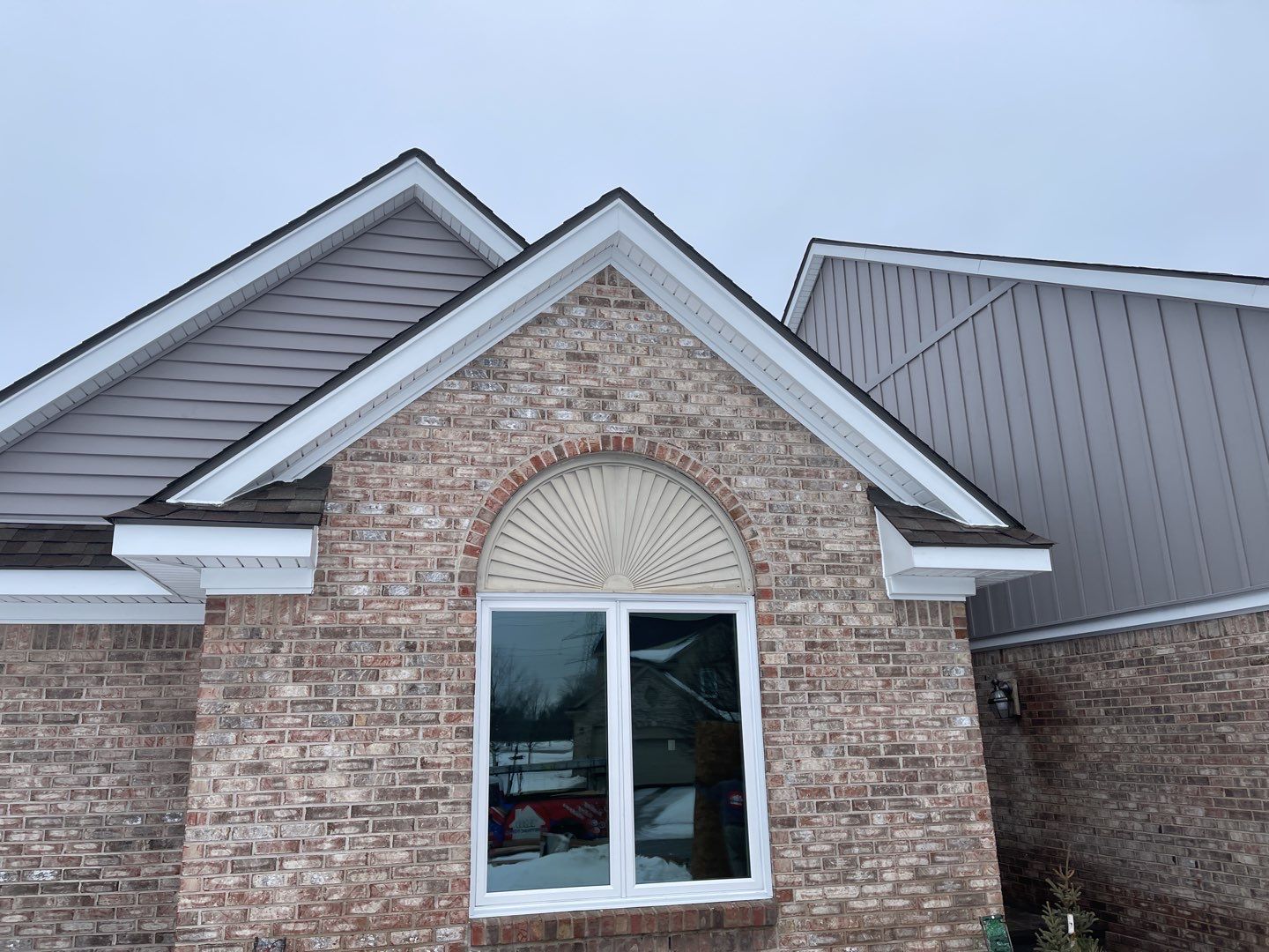 CertainTeed Cedarboards B&B + Alside UltraMax Windows Triple Pane by 180 Contractors
