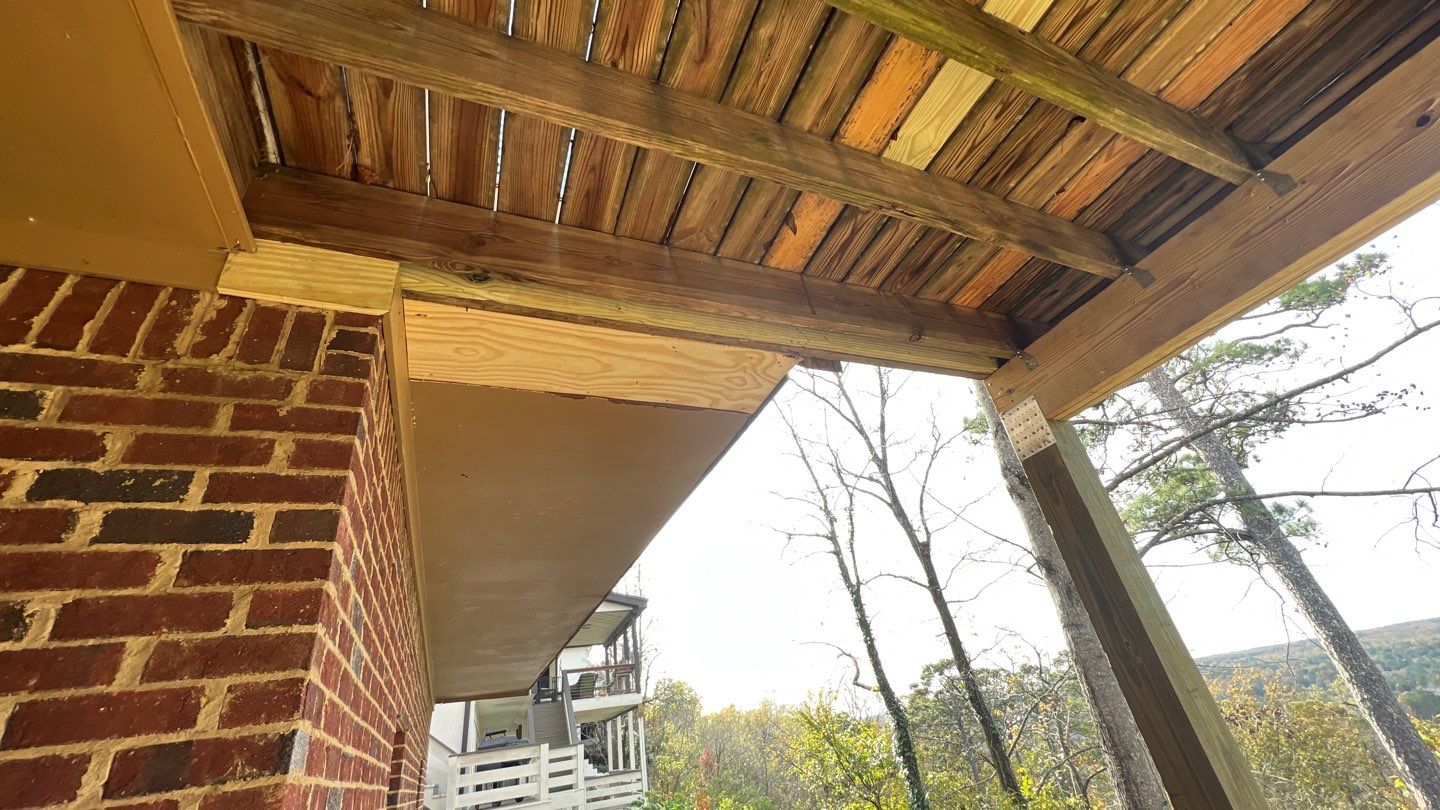 Shades Crest - Deck by Pillar and Pine