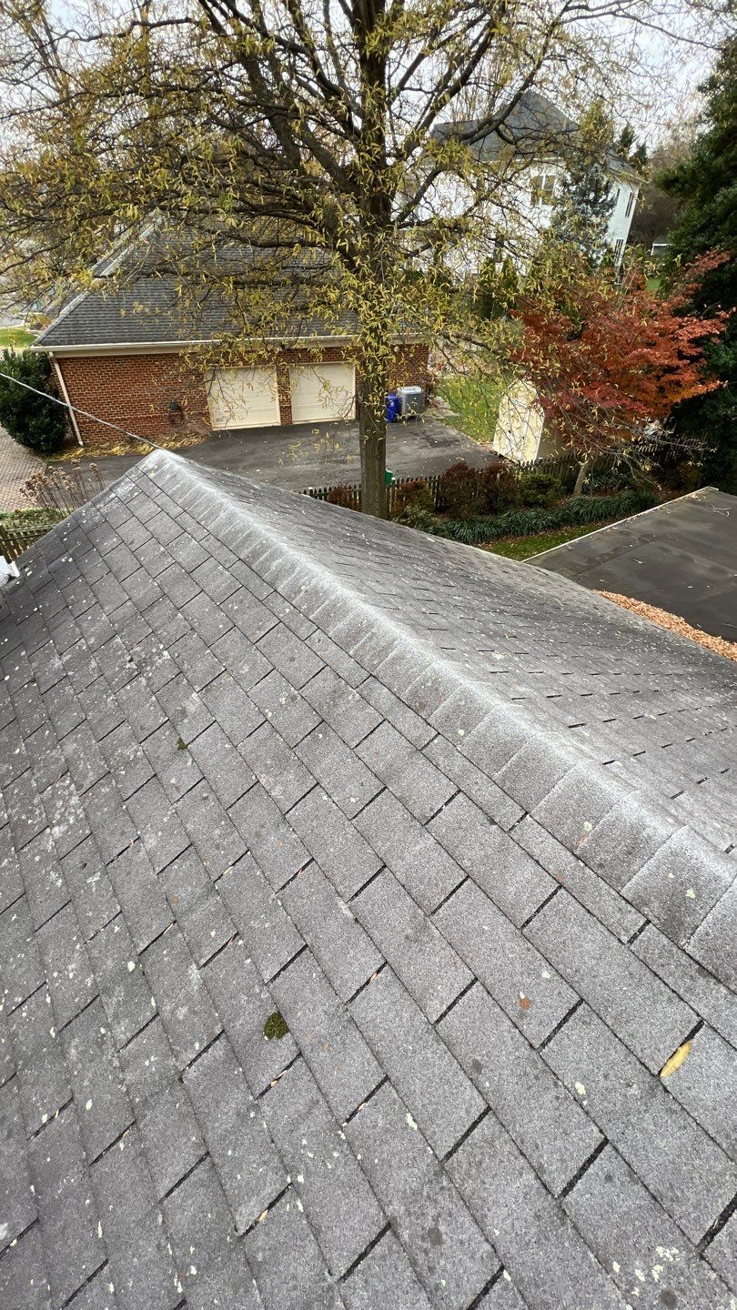 Arlington: CertainTeed Landmark Designer Shingles in Cobblestone Gray by RM Banning, Inc.