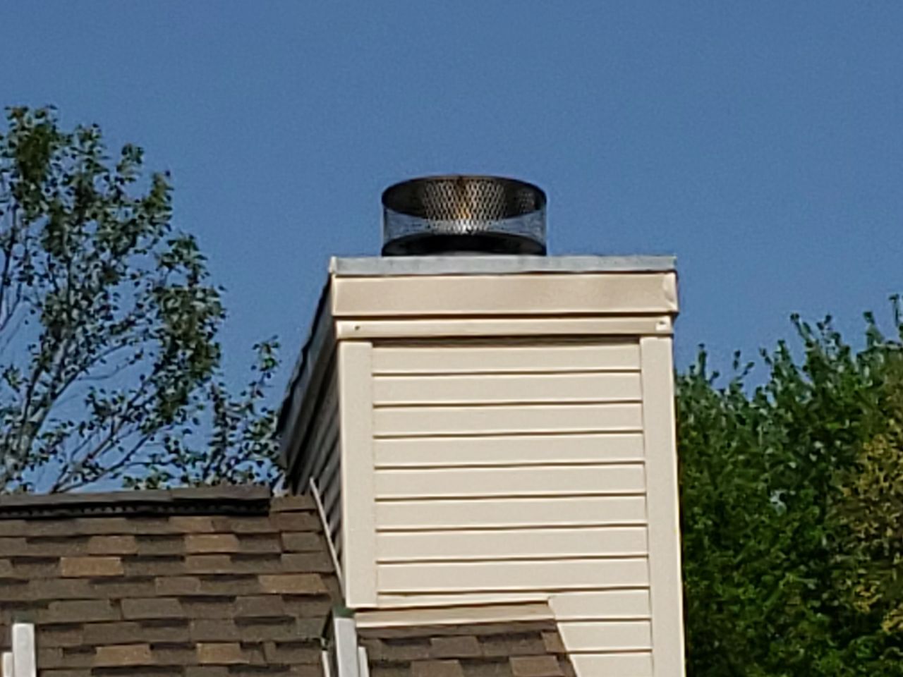 Brand: Atlas Pinnacle Color: Pristine Scotchgard Weathered Shadow Drip: Musket Brown by Eagle Eye Roofing