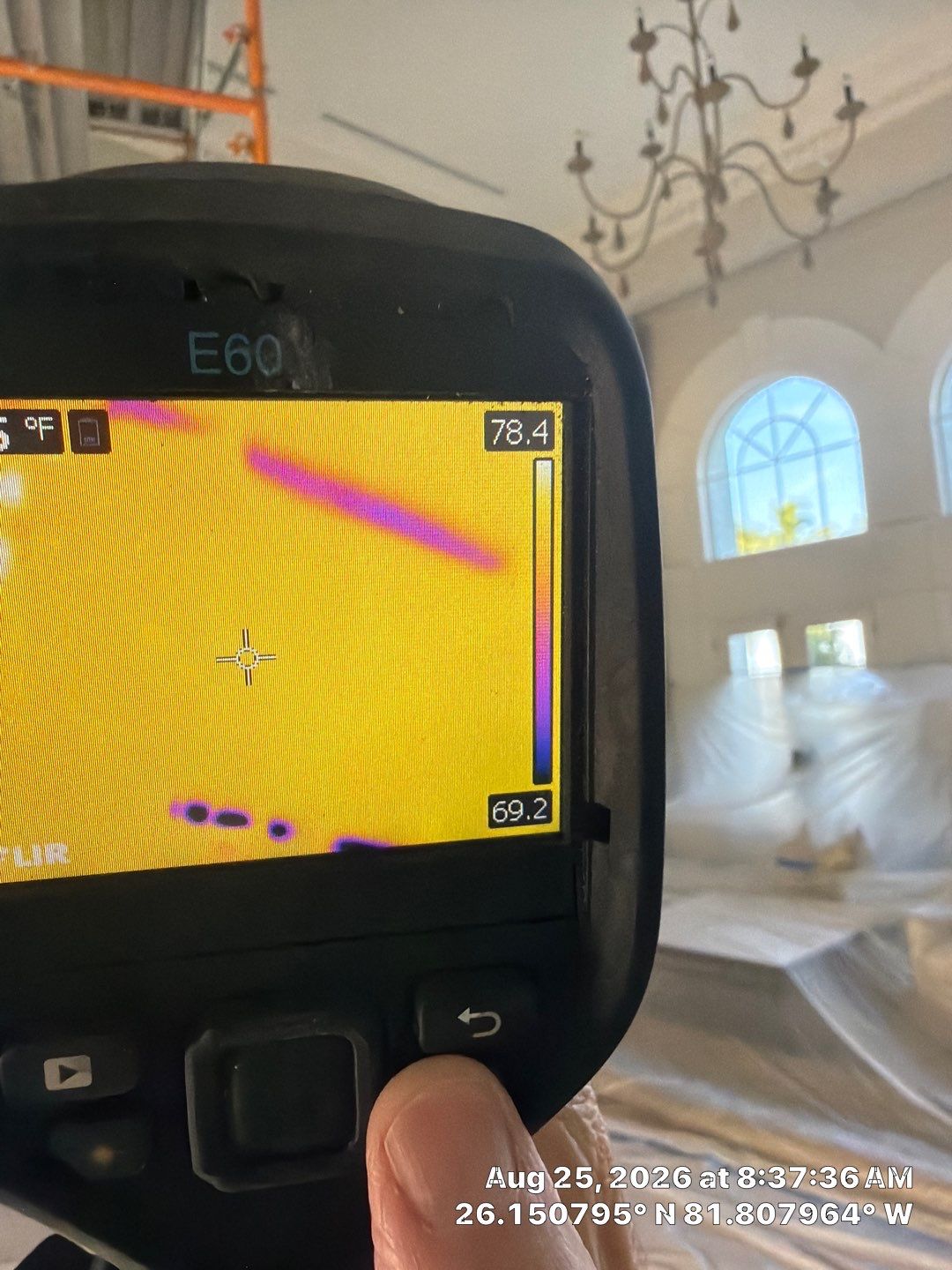 Moisture Detection and Structural Water Damage Restoration in Naples by Microscope
