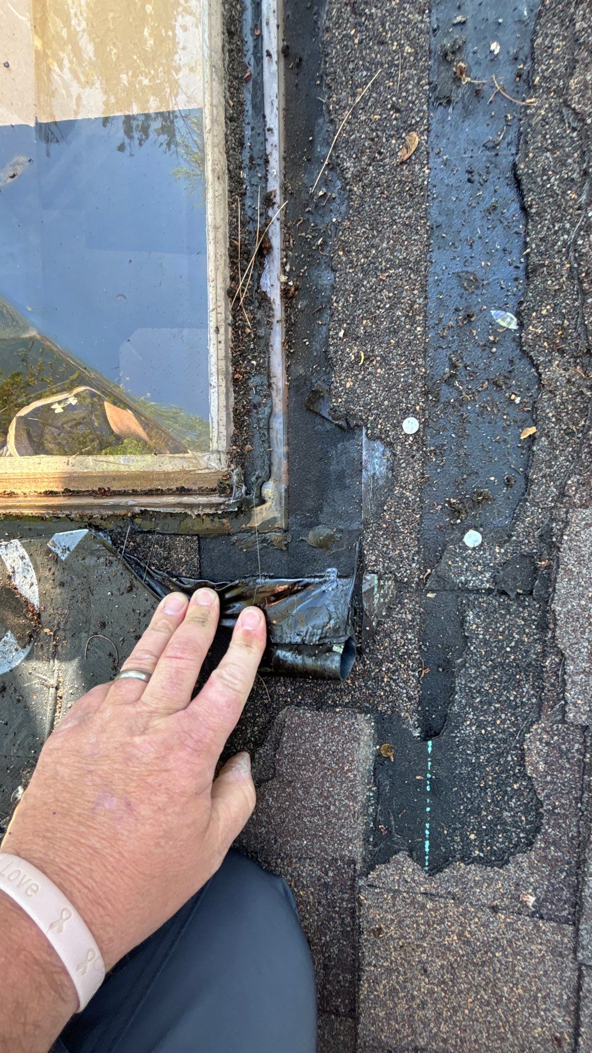 Roof Replacement using Owens Corning Brownwood by 180 Contractors