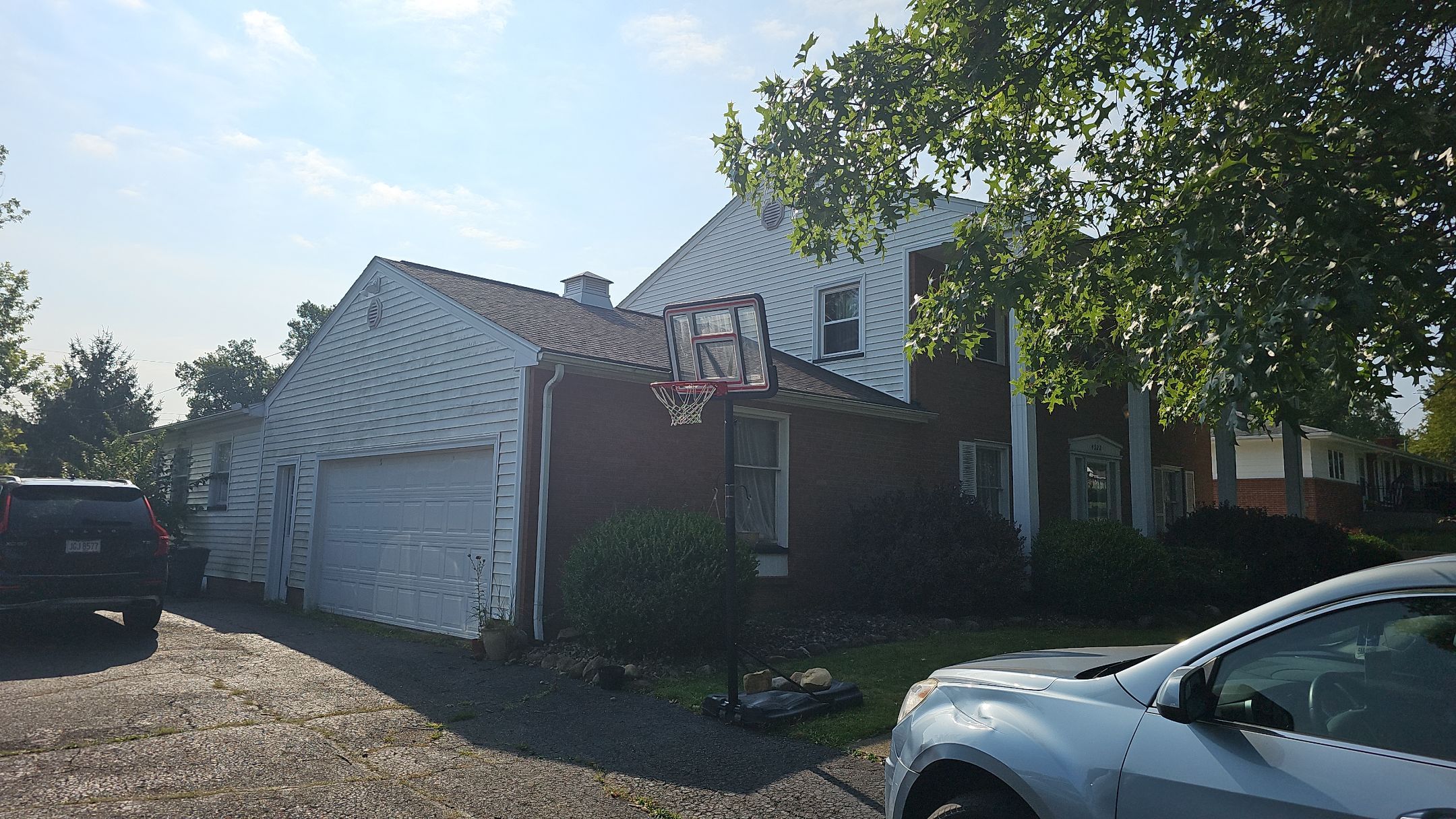 ATLAS PINNACLE COLOR: WEATHERWOOD DRIP EDGE: WHITE by Eagle Eye Roofing