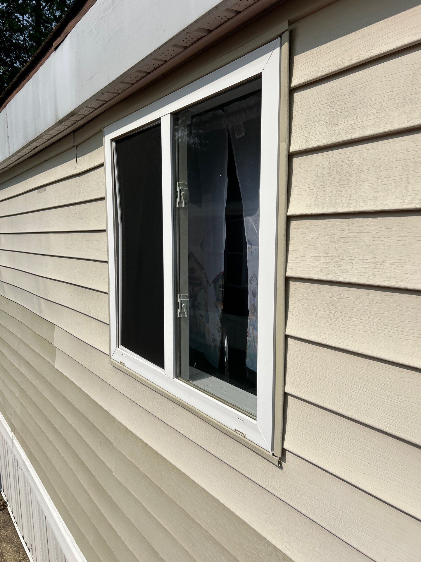 17 windows, 2 Entry doors and 1 Storm door by Window Depot of Annapolis