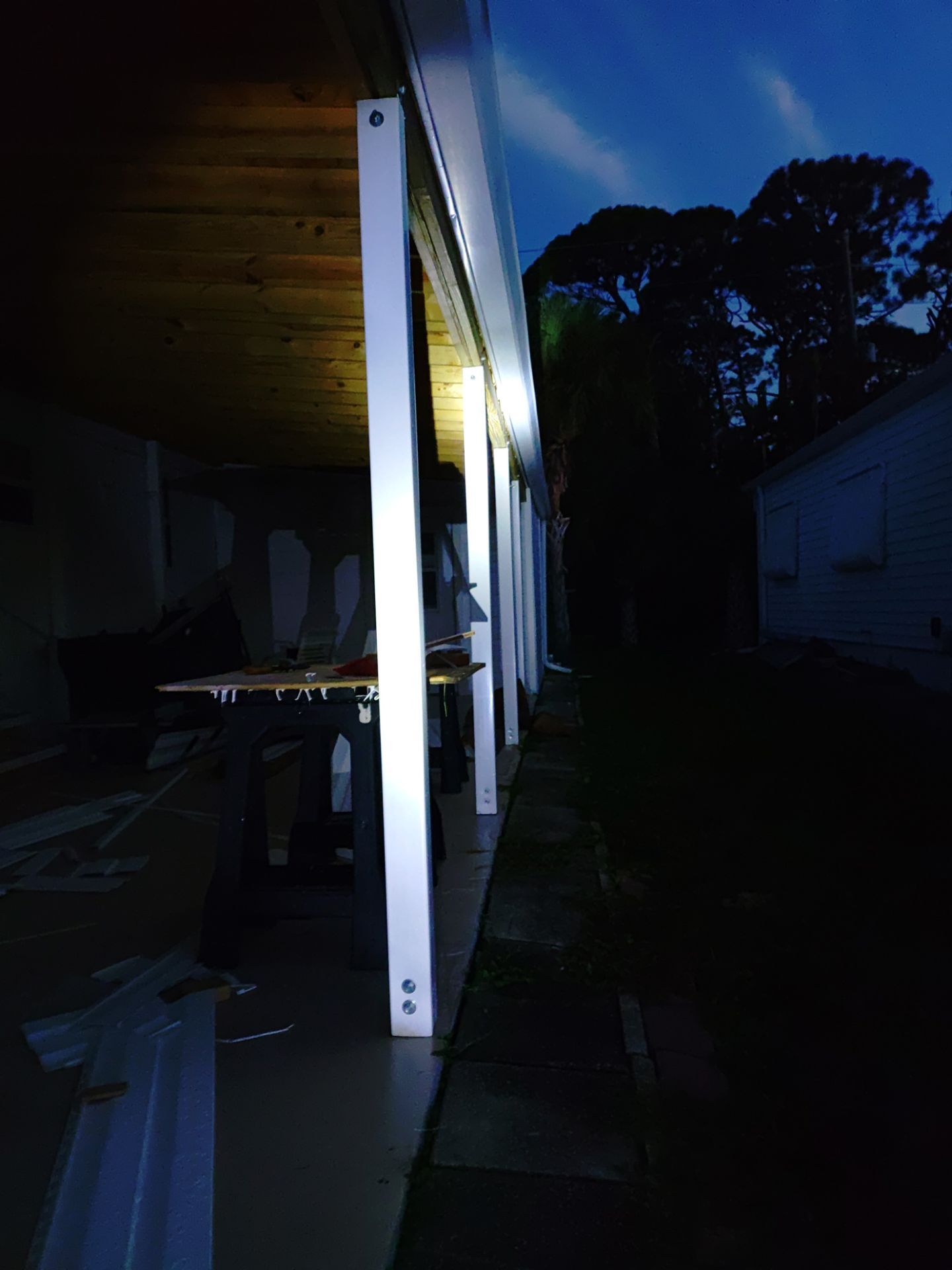 6 inch Aluminum Seamless Gutters in Englewood FL by Gutter Professors