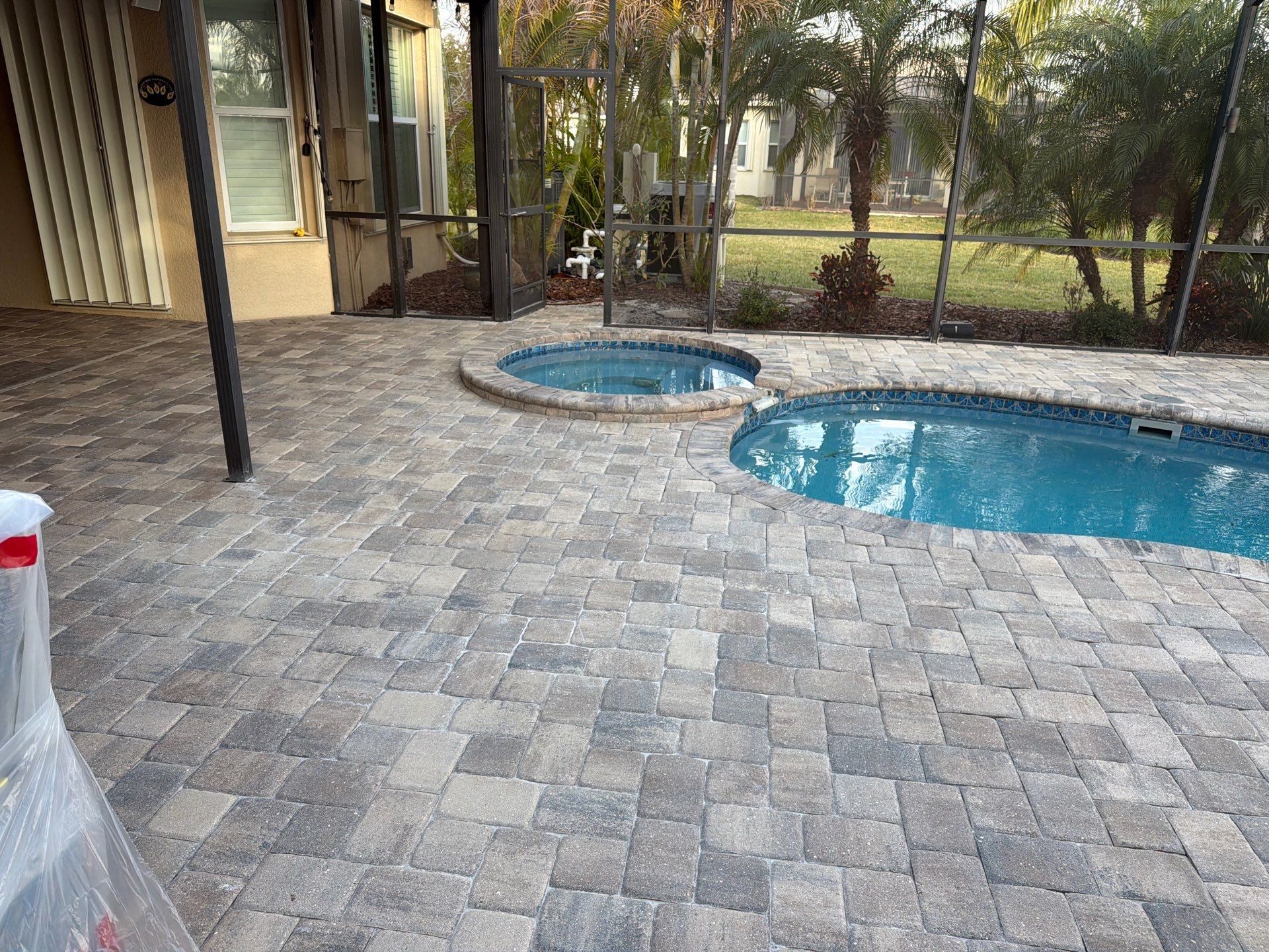 Valencia Lakes Pool Deck Paver Sealing and Restoration by Supreme Paver Experts