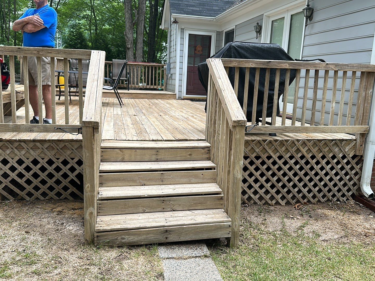 Weathered Deck using AcryFin by DuraSeal