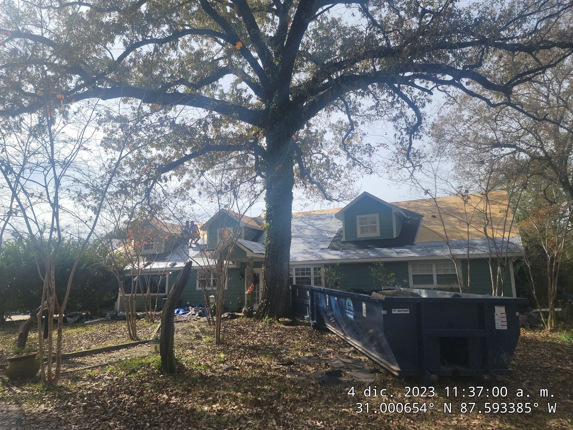 Jaye by IAM Roofing LLC