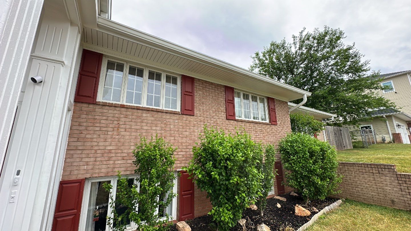 Manassas: CertainTeed Landmark Pro Designer Shingles in Max Def Moire Black by RM Banning, Inc.