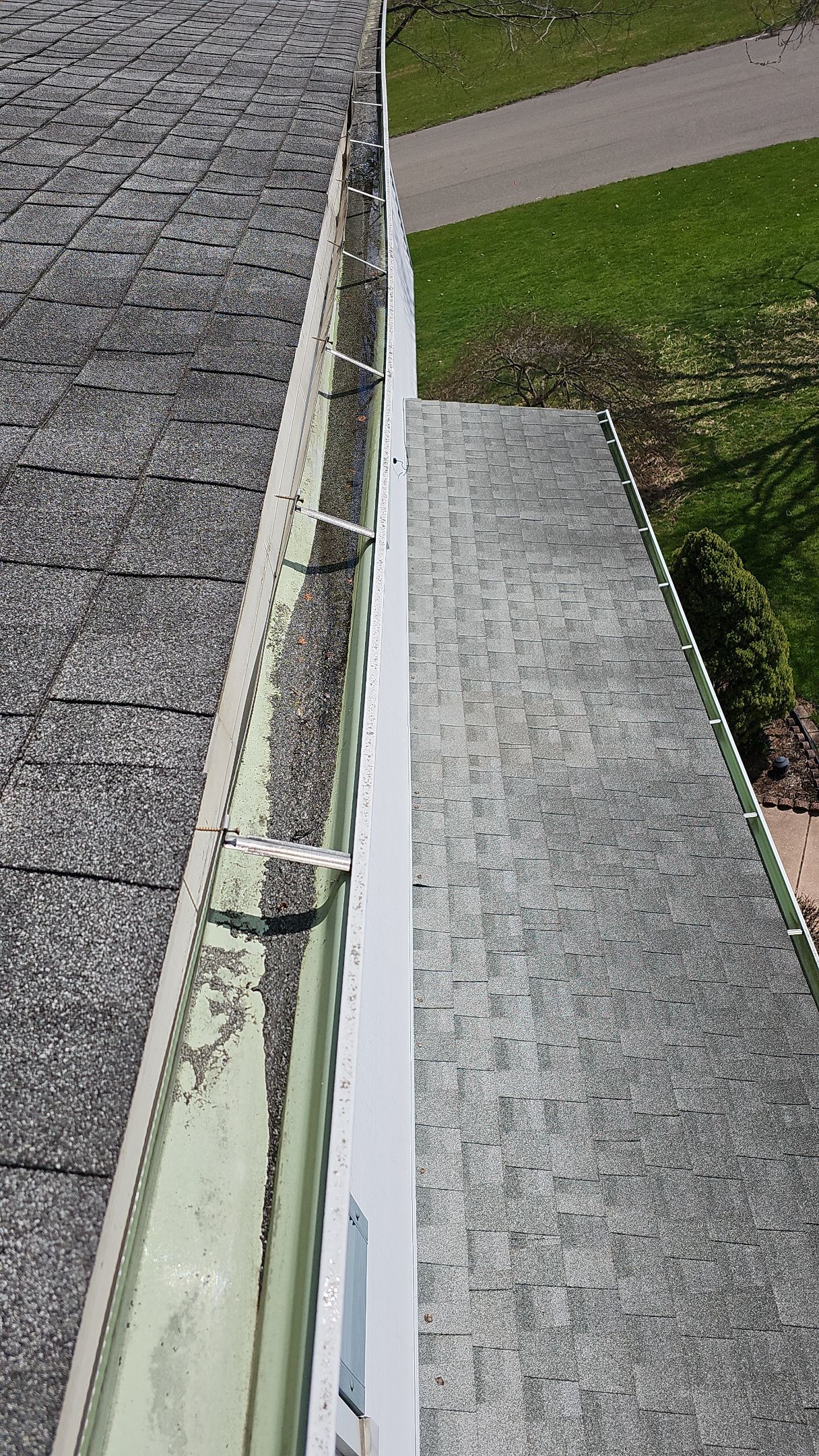 ATLAS PINNACLE COLOR: COASTAL GRANITE by Eagle Eye Roofing