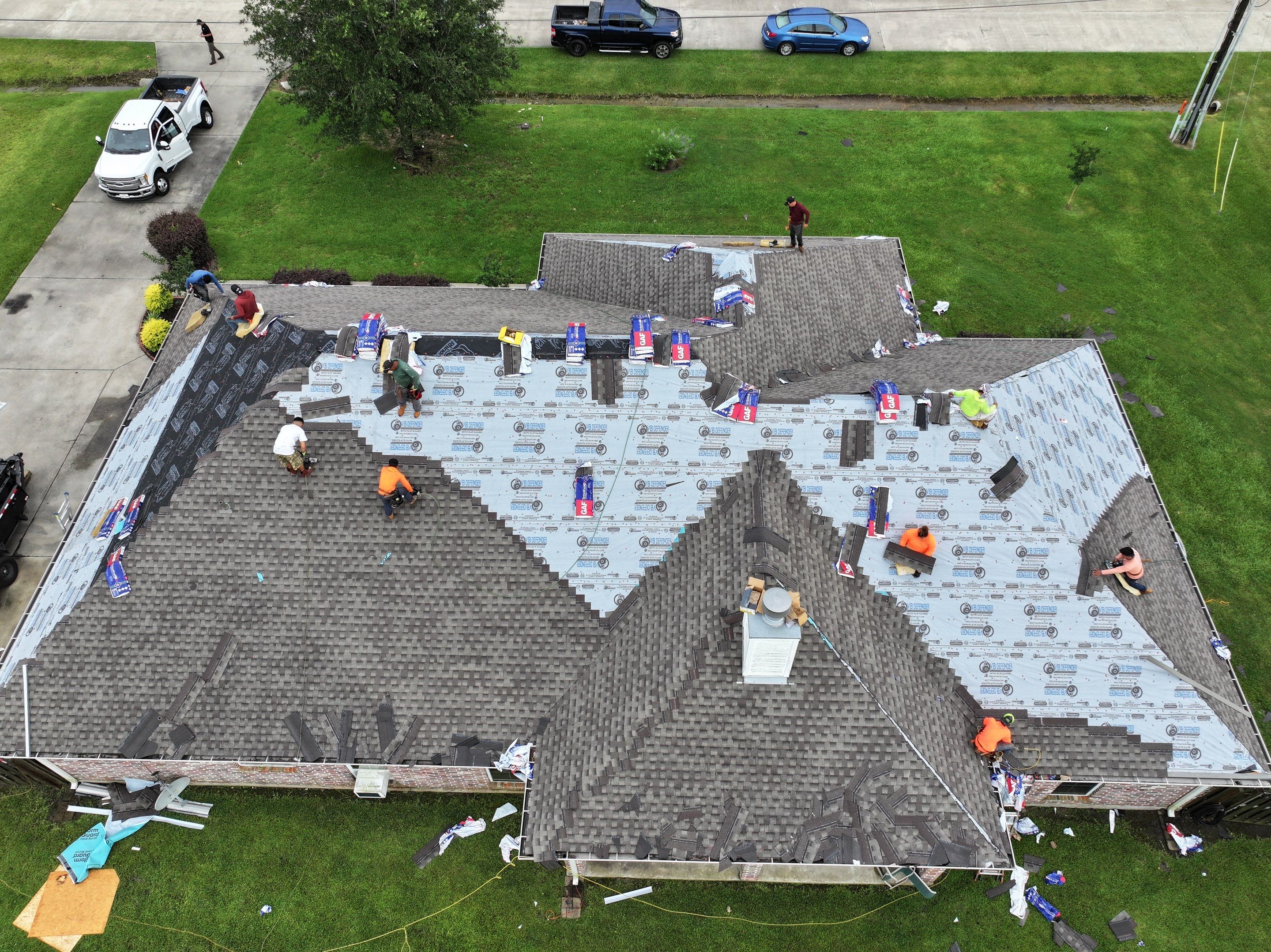 GAF HDZ - Weathered Wood by Elite Roofing LLC
