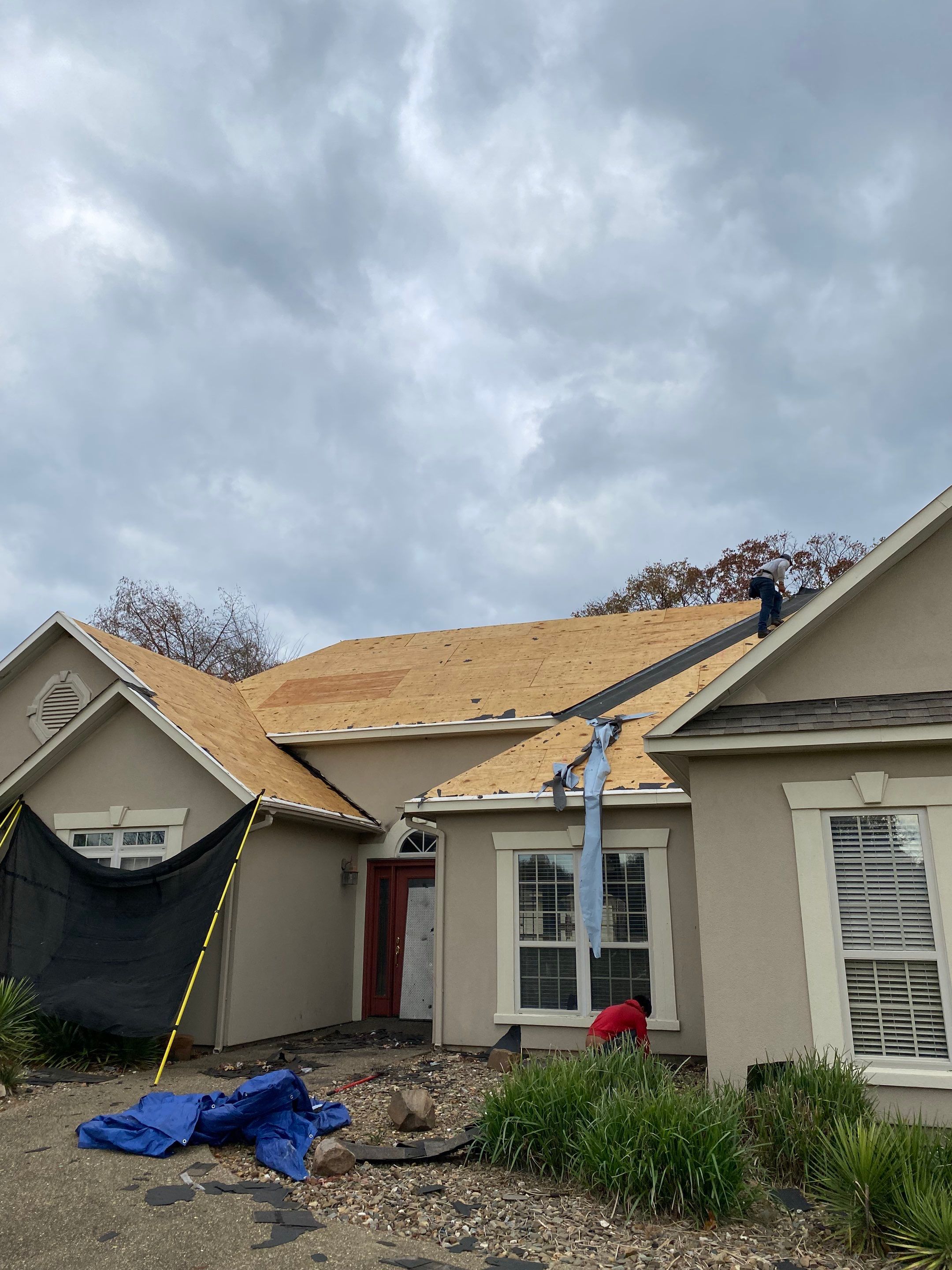 Residential Roofing Repair using Malarkey Vista: Weathered Wood  by Hostetler Roofing